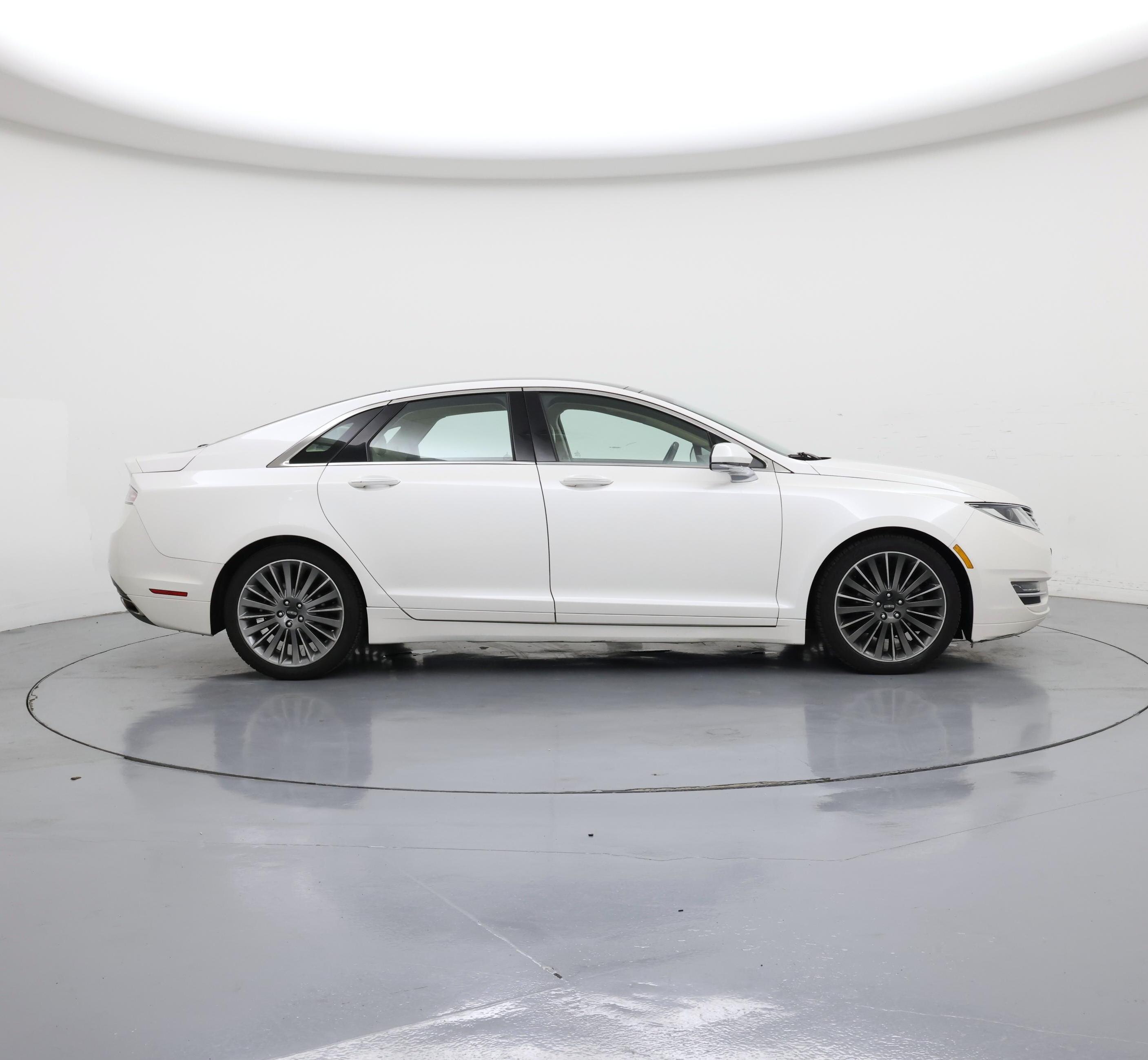 Thumbnail: 2015 Lincoln MKZ - 7