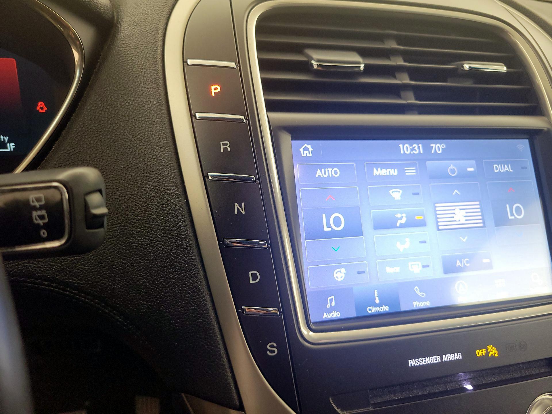 Thumbnail: 2019 Lincoln Nautilus - 18