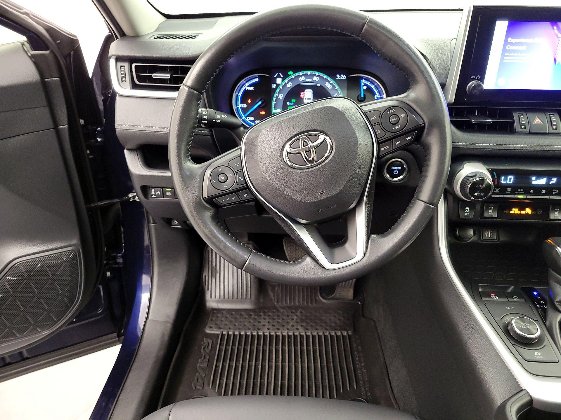 Thumbnail: 2023 Toyota RAV4 - 10