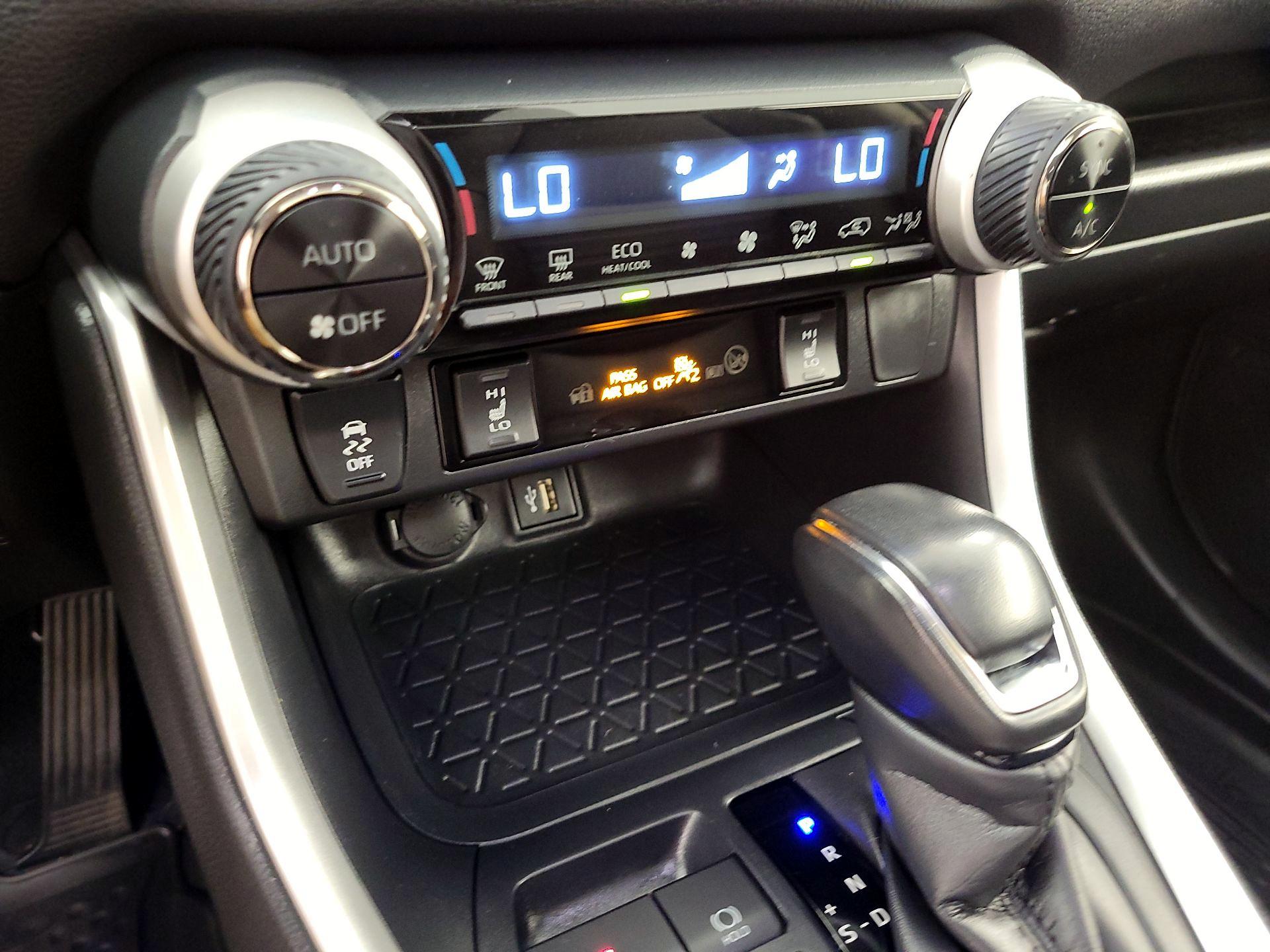 Thumbnail: 2023 Toyota RAV4 - 16