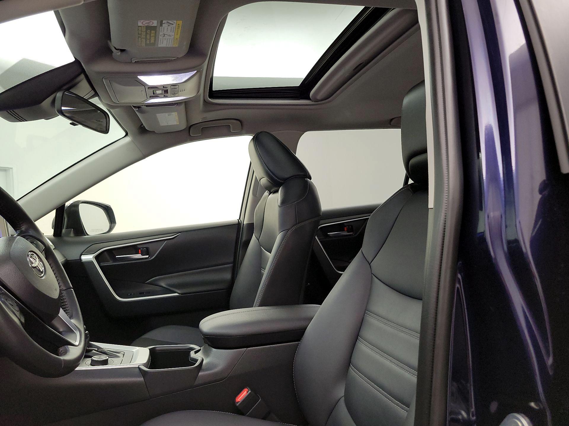 Thumbnail: 2023 Toyota RAV4 - 19