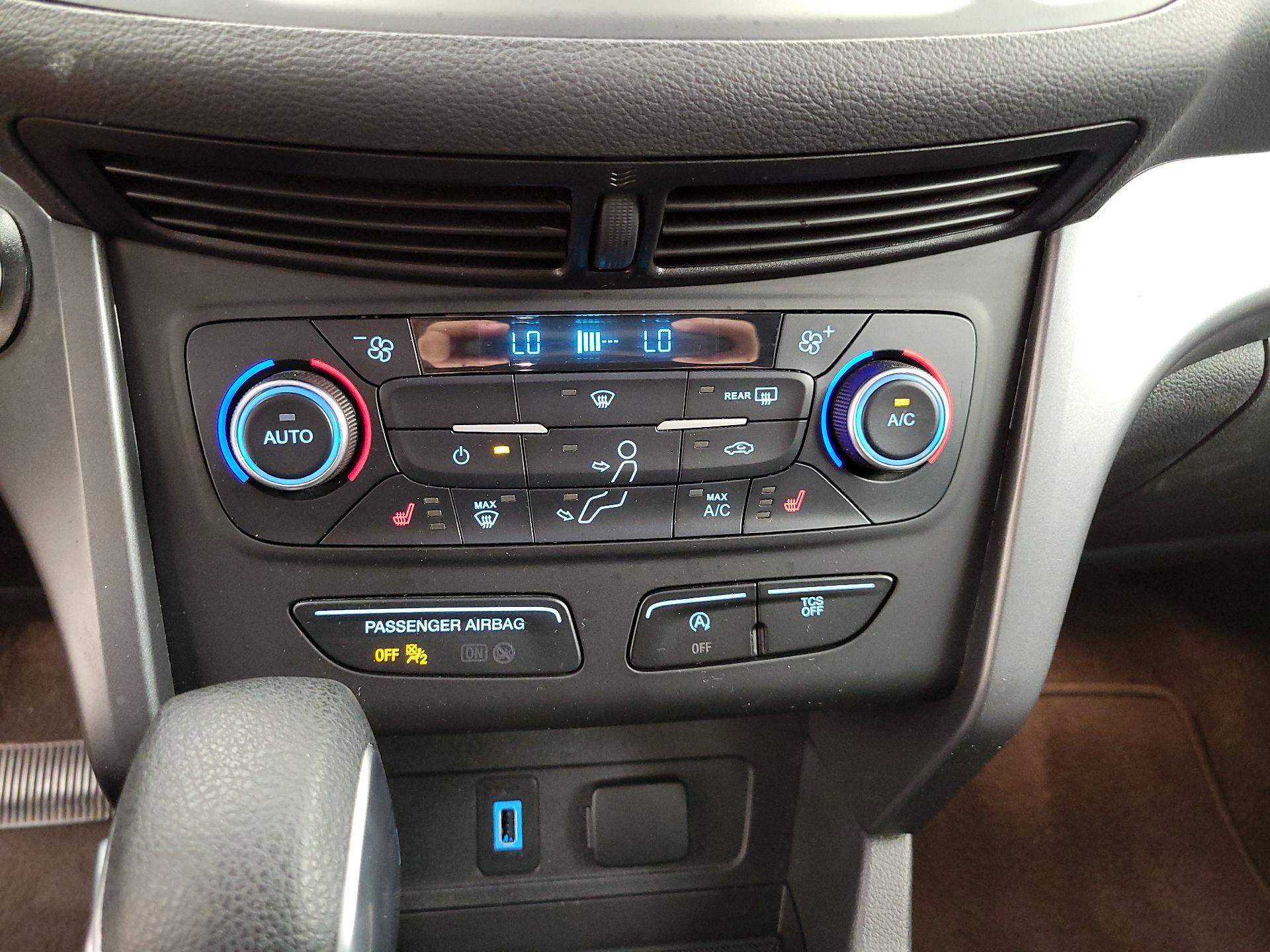Thumbnail: 2019 Ford Escape - 16