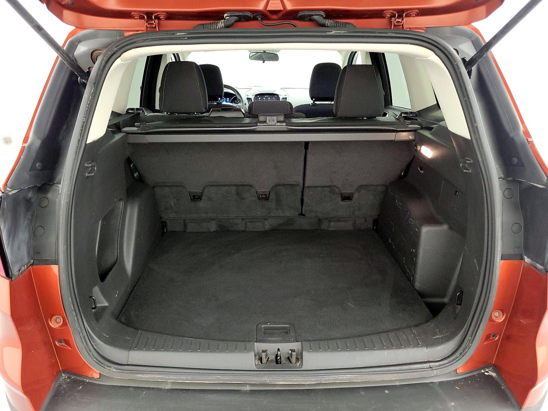 Thumbnail: 2019 Ford Escape - 20