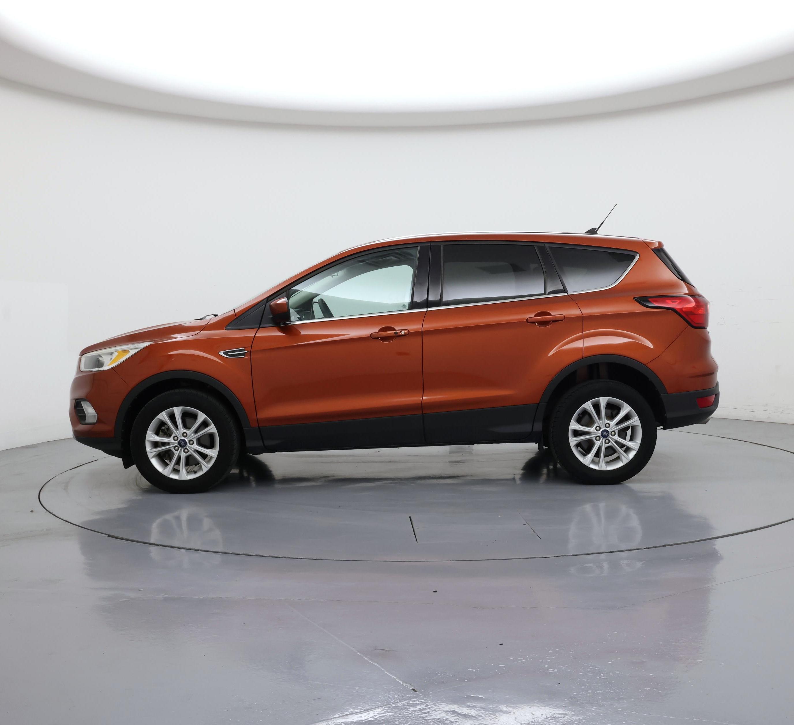 Thumbnail: 2019 Ford Escape - 3