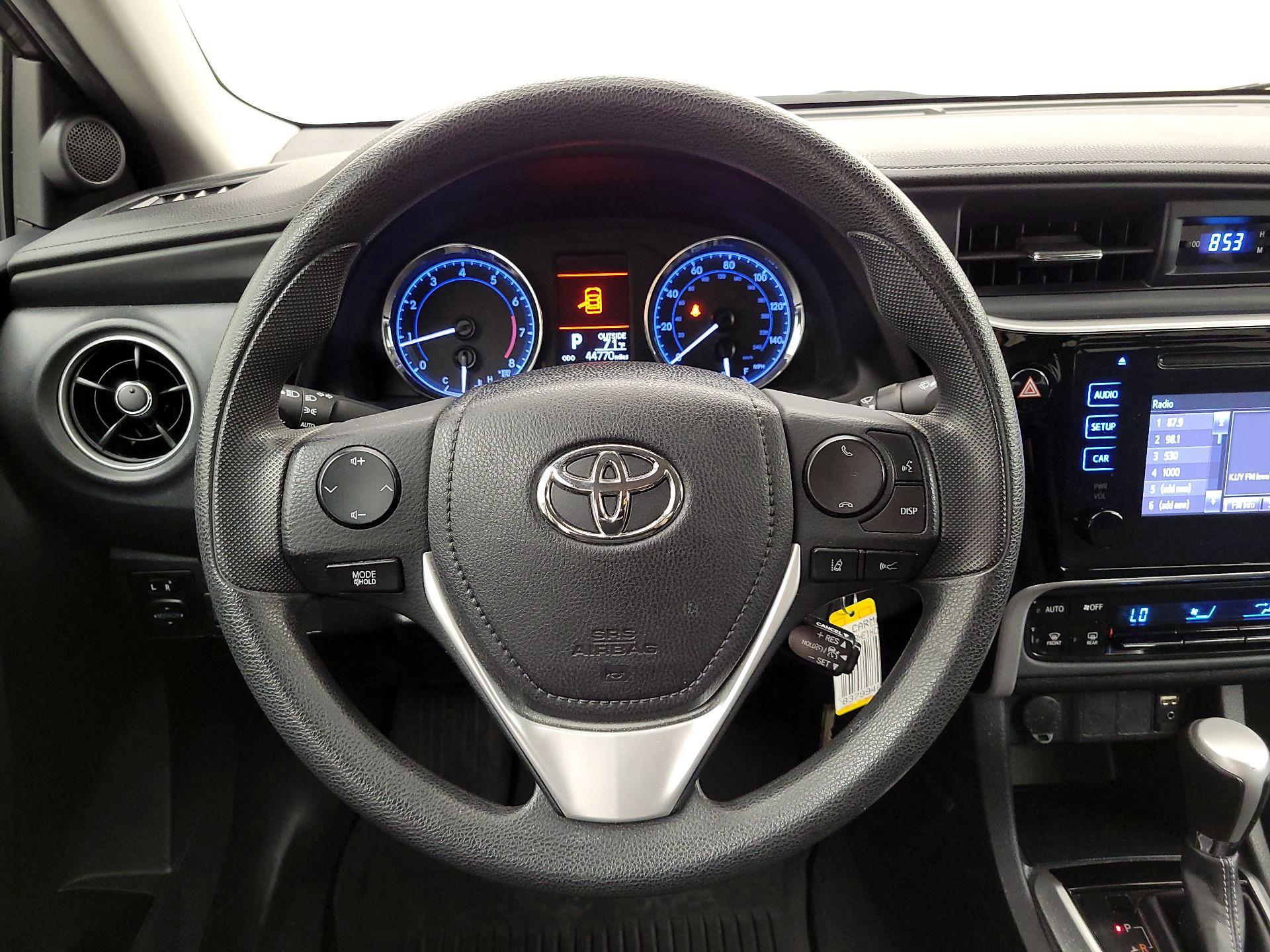 Thumbnail: 2017 Toyota Corolla - 10