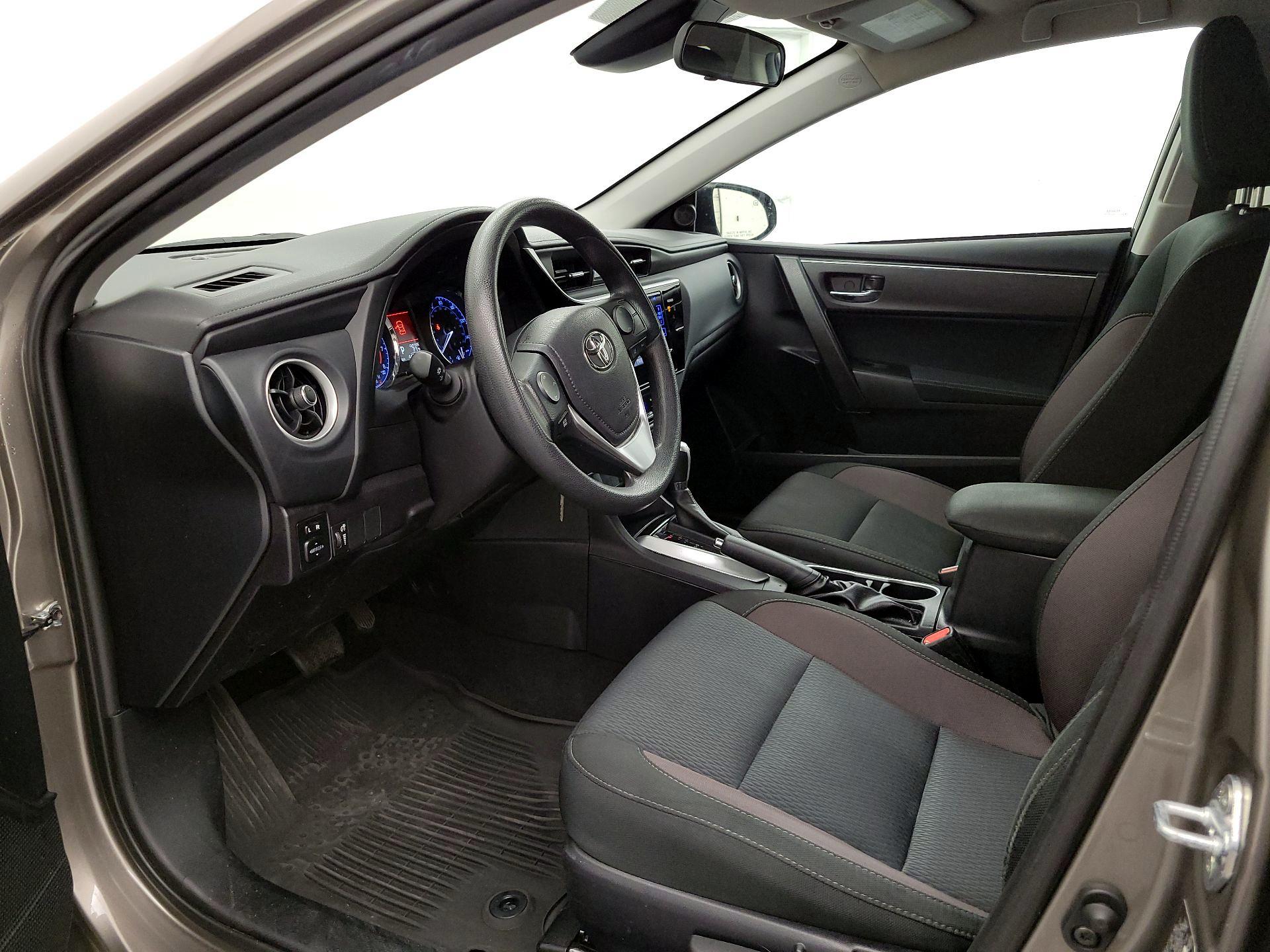 Thumbnail: 2017 Toyota Corolla - 11