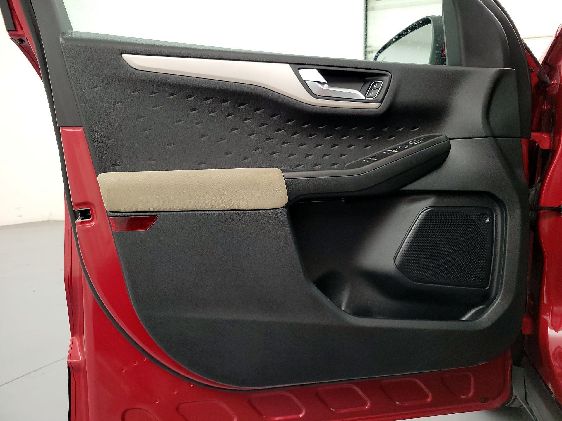 Thumbnail: 2020 Ford Escape - 12