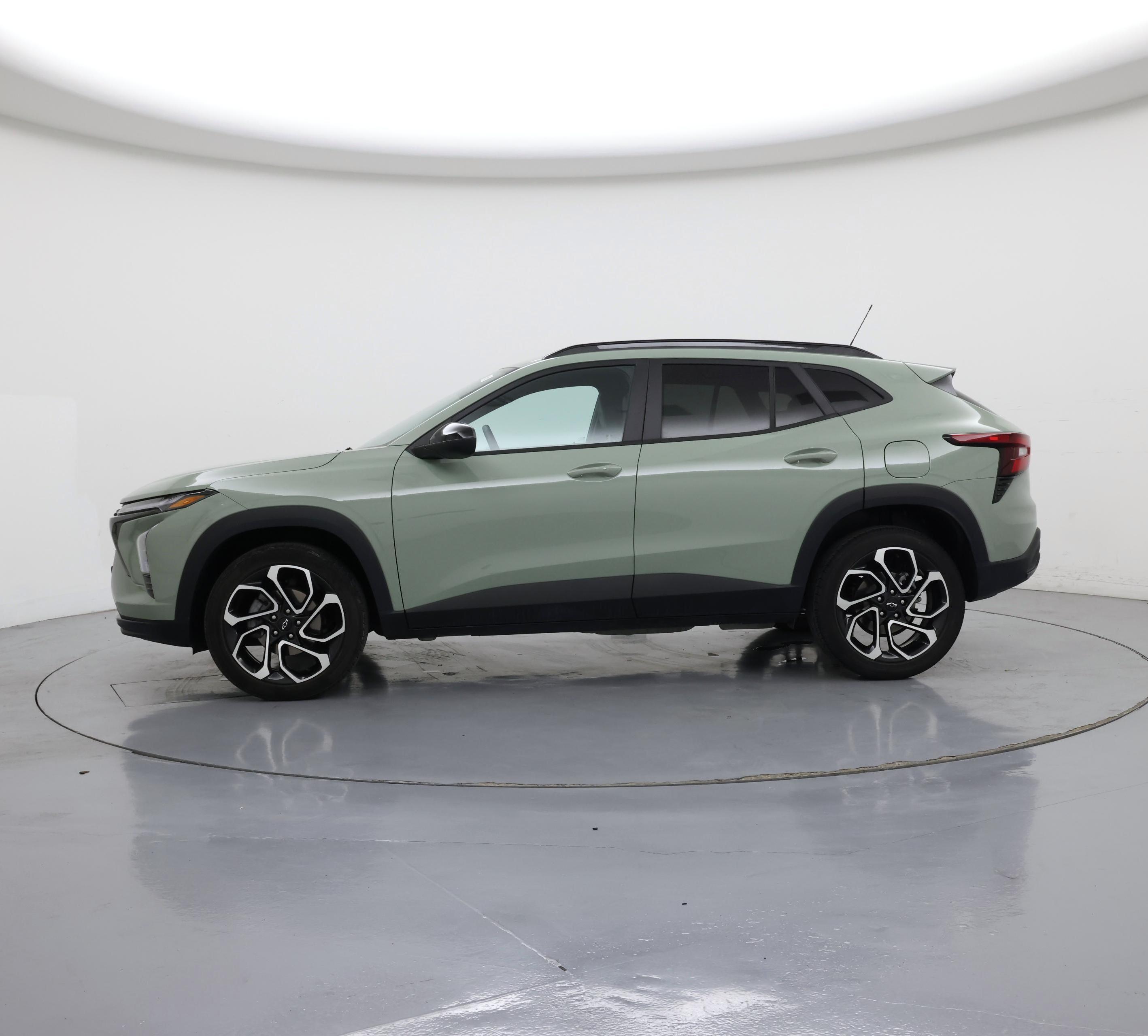 Thumbnail: 2024 Chevrolet Trax - 3