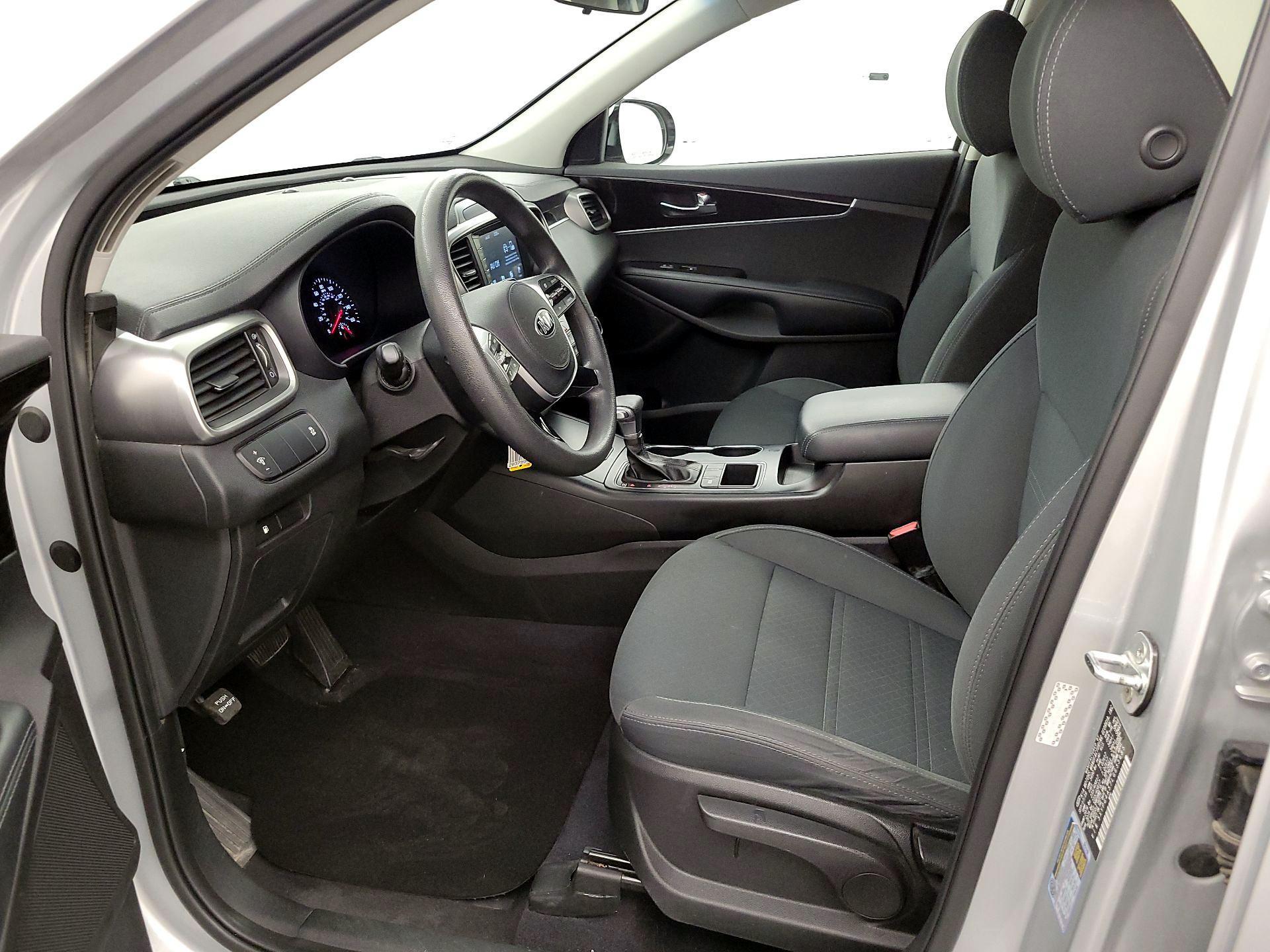 Thumbnail: 2020 Kia Sorento - 11