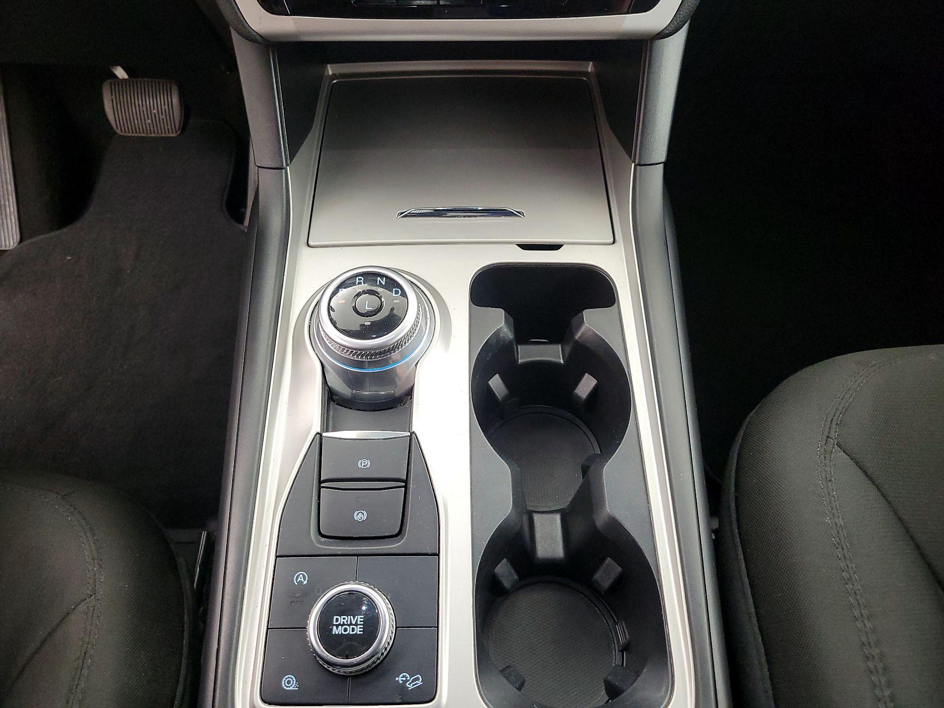 Thumbnail: 2021 Ford Explorer - 17