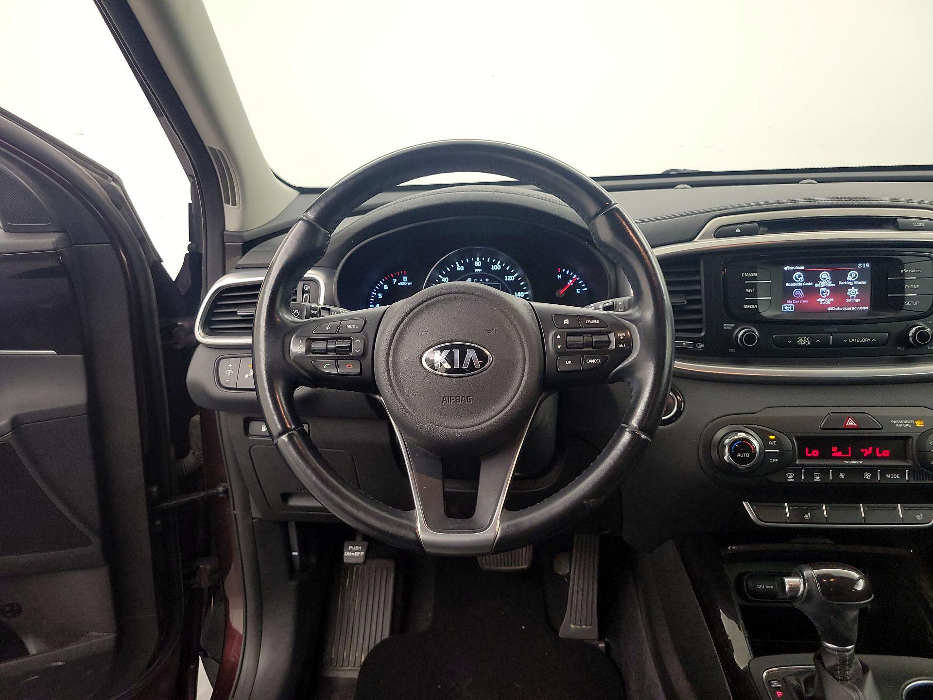 Thumbnail: 2016 Kia Sorento - 10