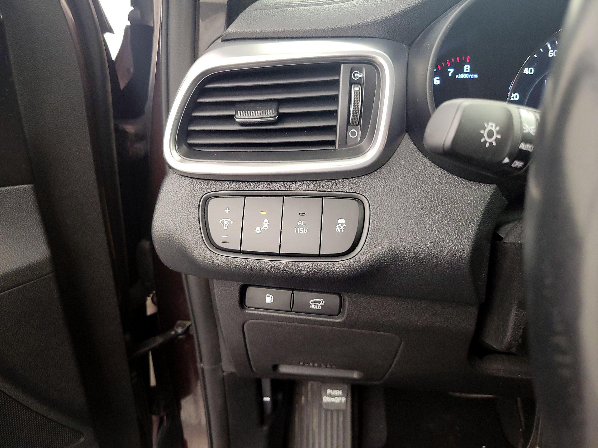 Thumbnail: 2016 Kia Sorento - 13