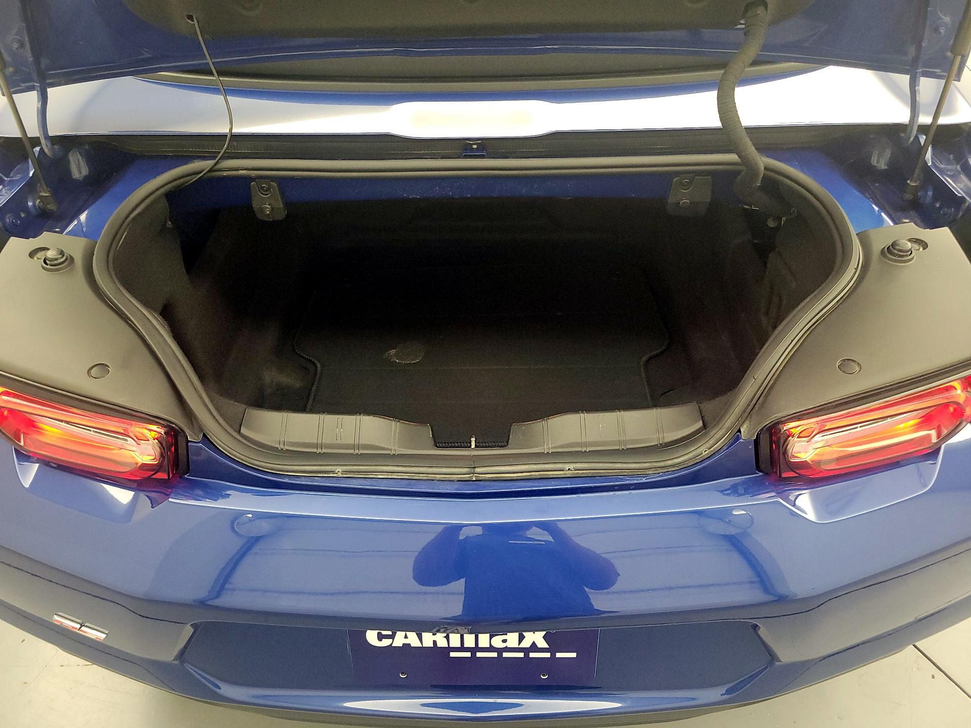 Thumbnail: 2020 Chevrolet Camaro - 20