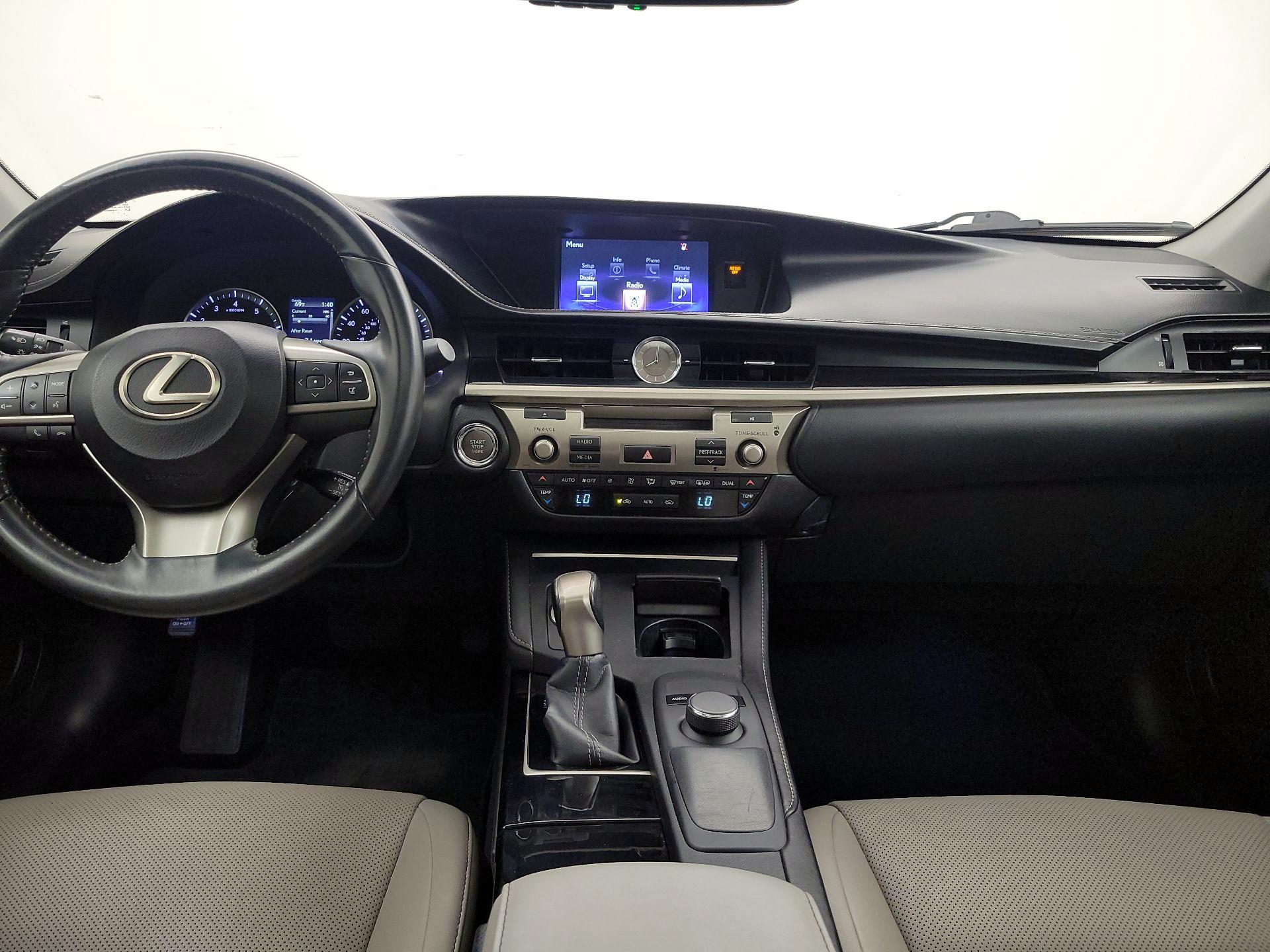 Thumbnail: 2016 Lexus ES - 9