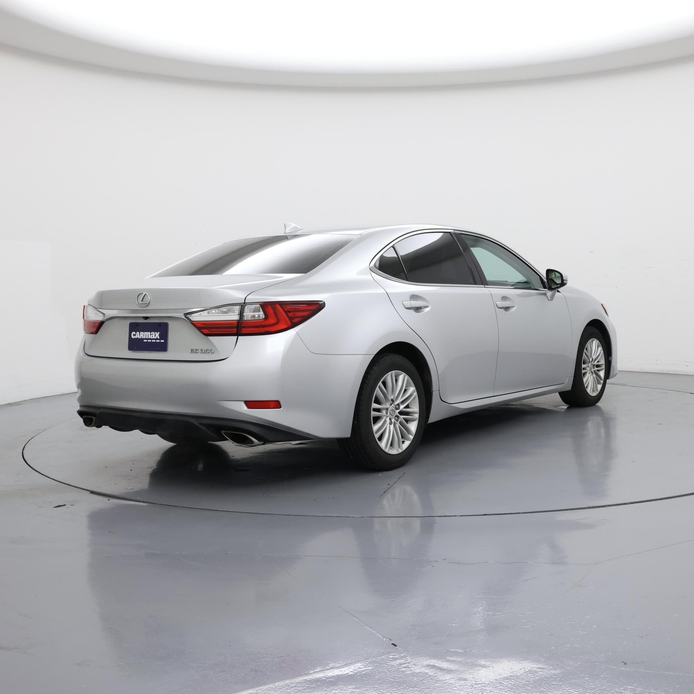 Thumbnail: 2016 Lexus ES - 8