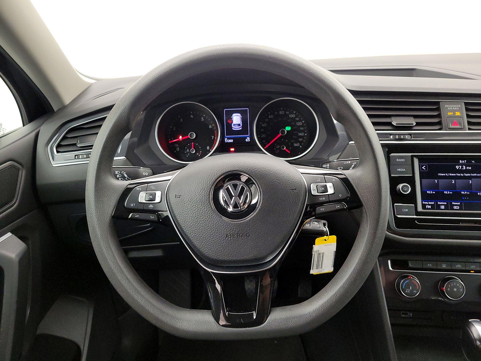 Thumbnail: 2019 Volkswagen Tiguan - 10