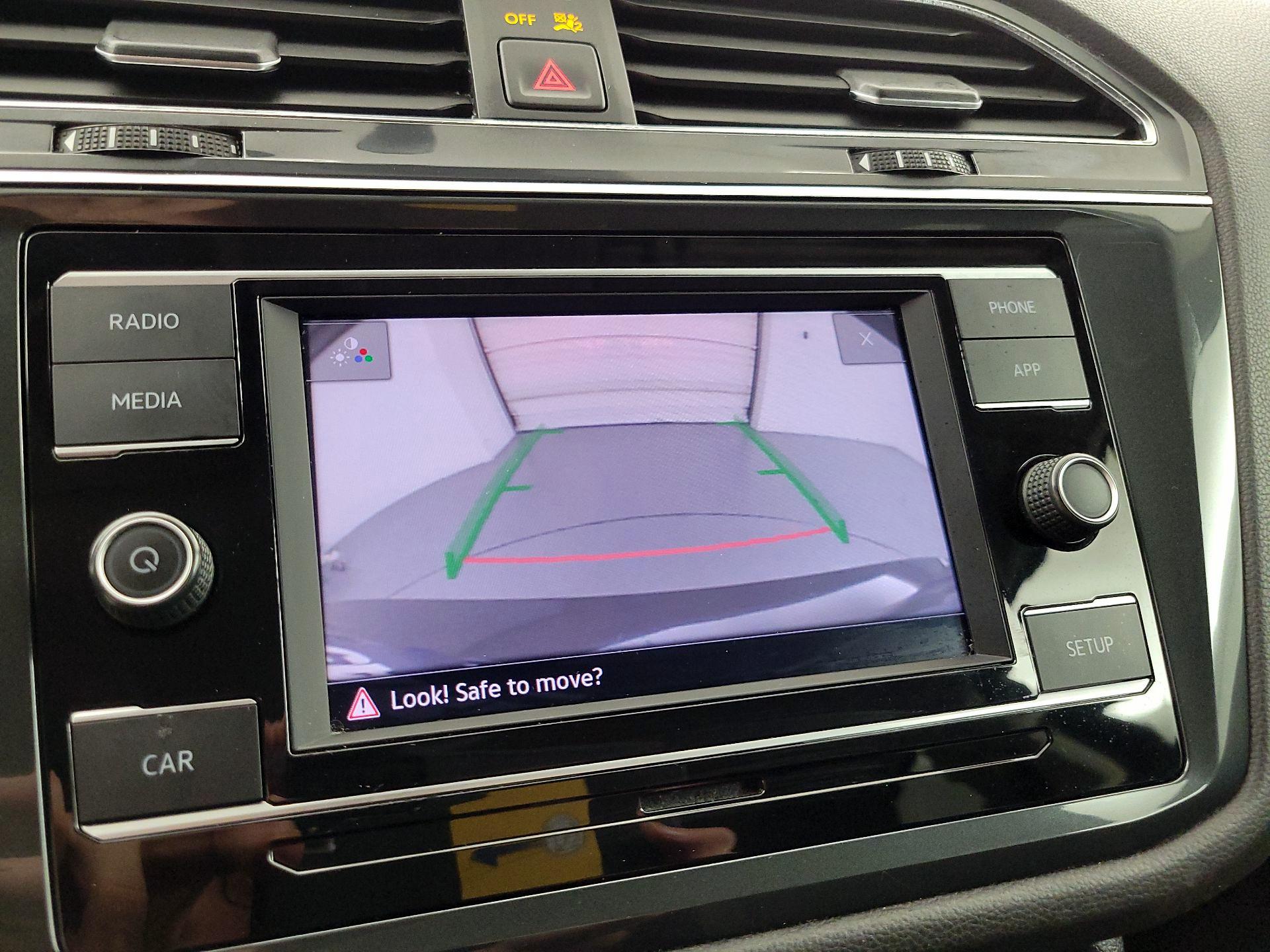 Thumbnail: 2019 Volkswagen Tiguan - 14