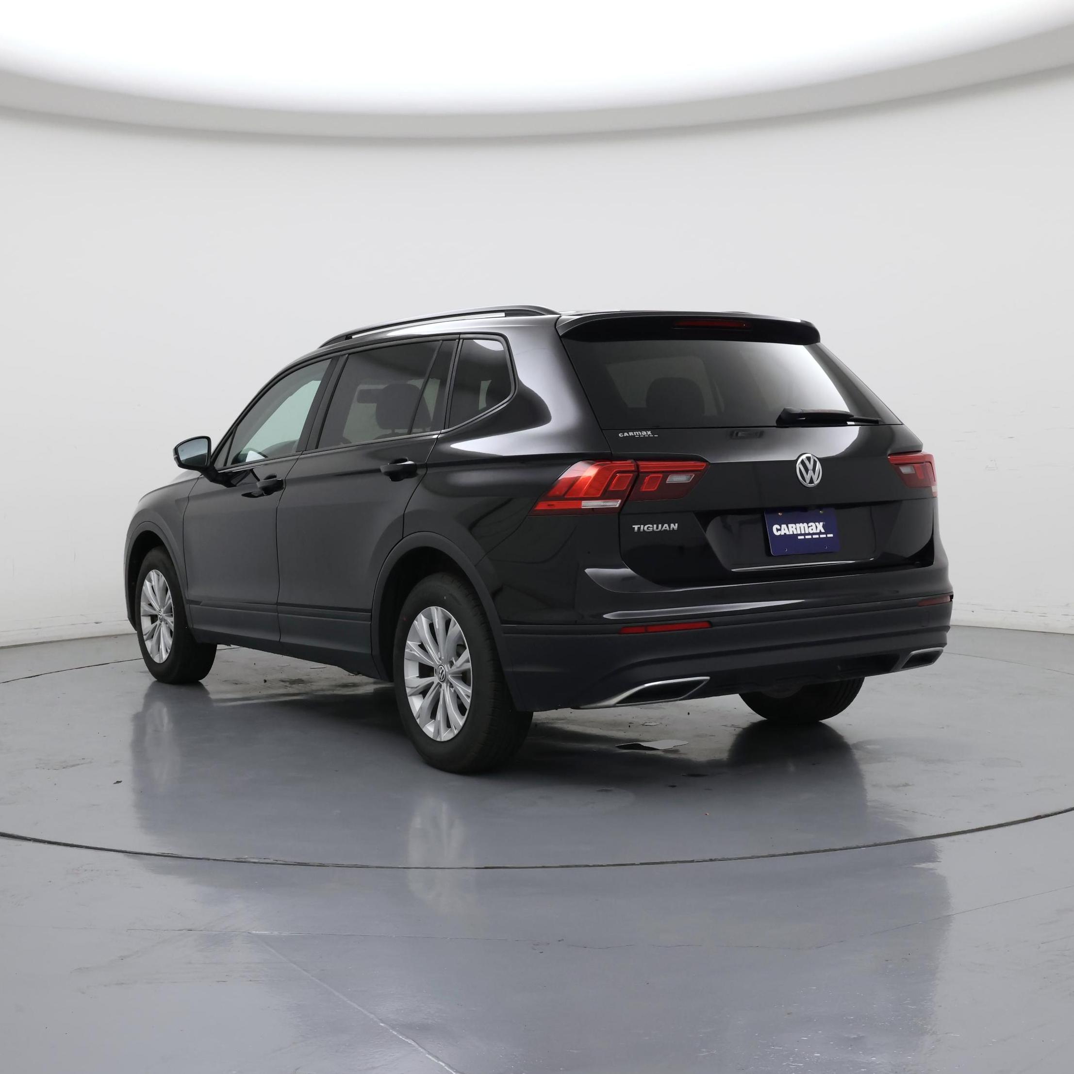 Thumbnail: 2019 Volkswagen Tiguan - 2