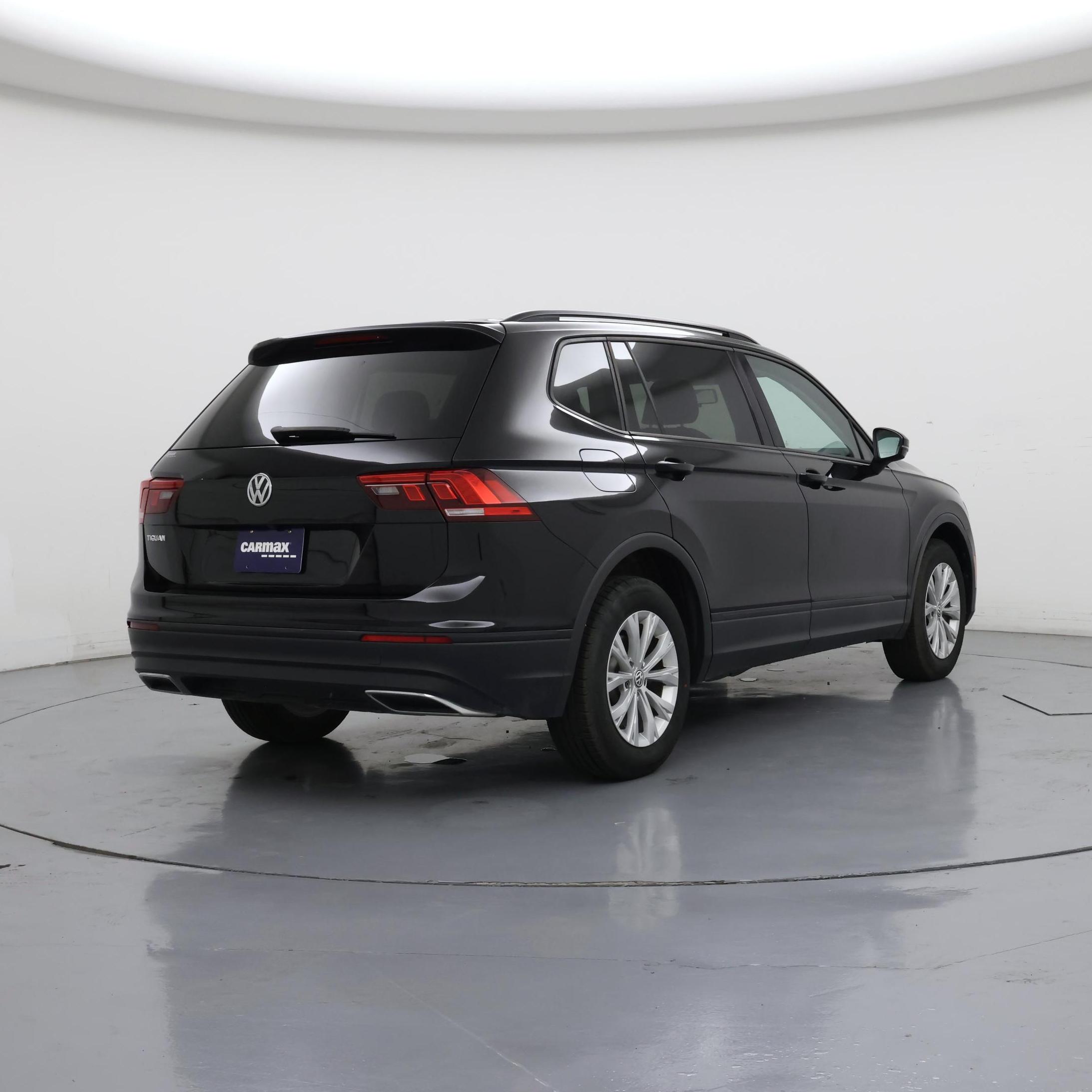 Thumbnail: 2019 Volkswagen Tiguan - 8