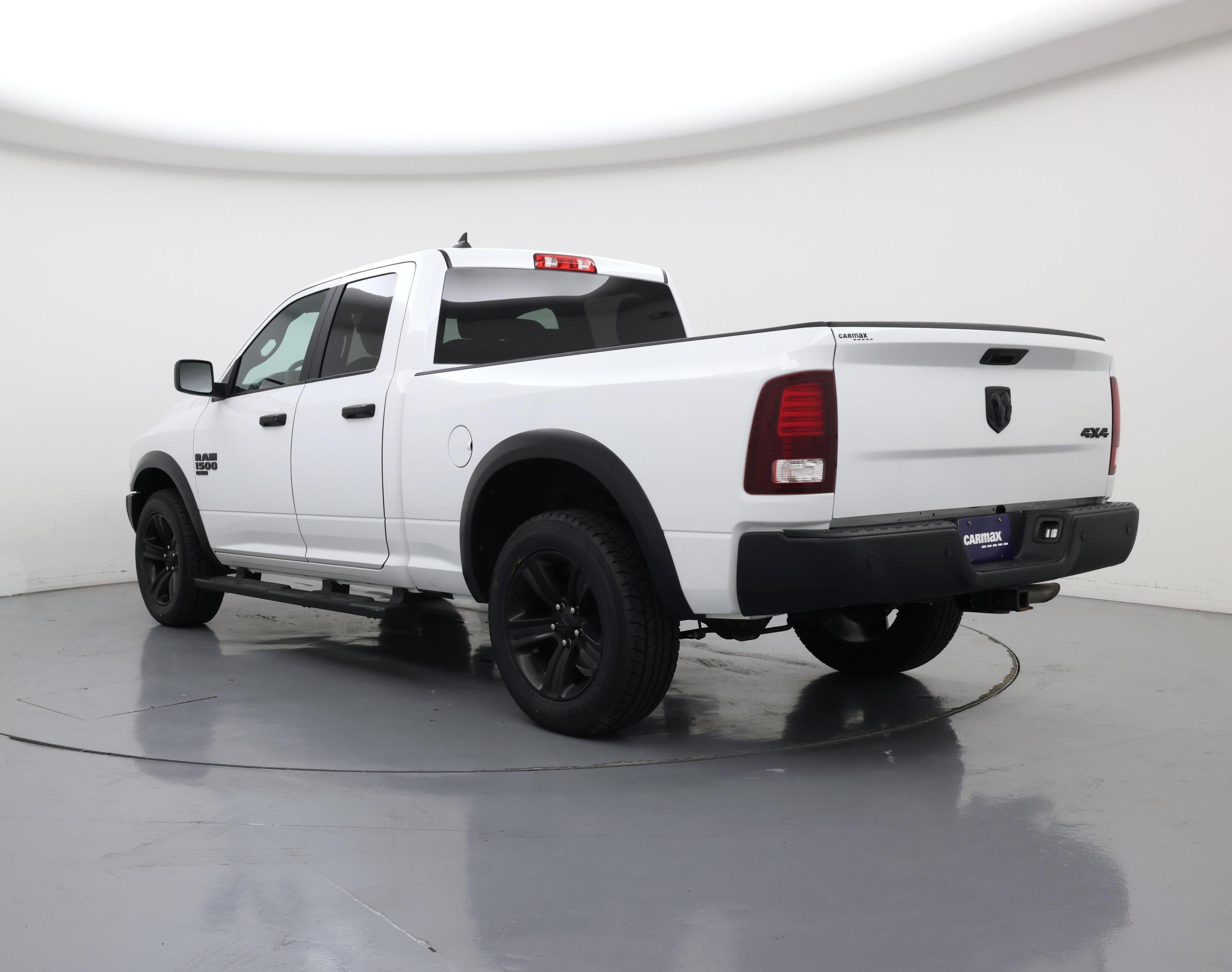 Thumbnail: 2022 RAM 1500 Classic - 2