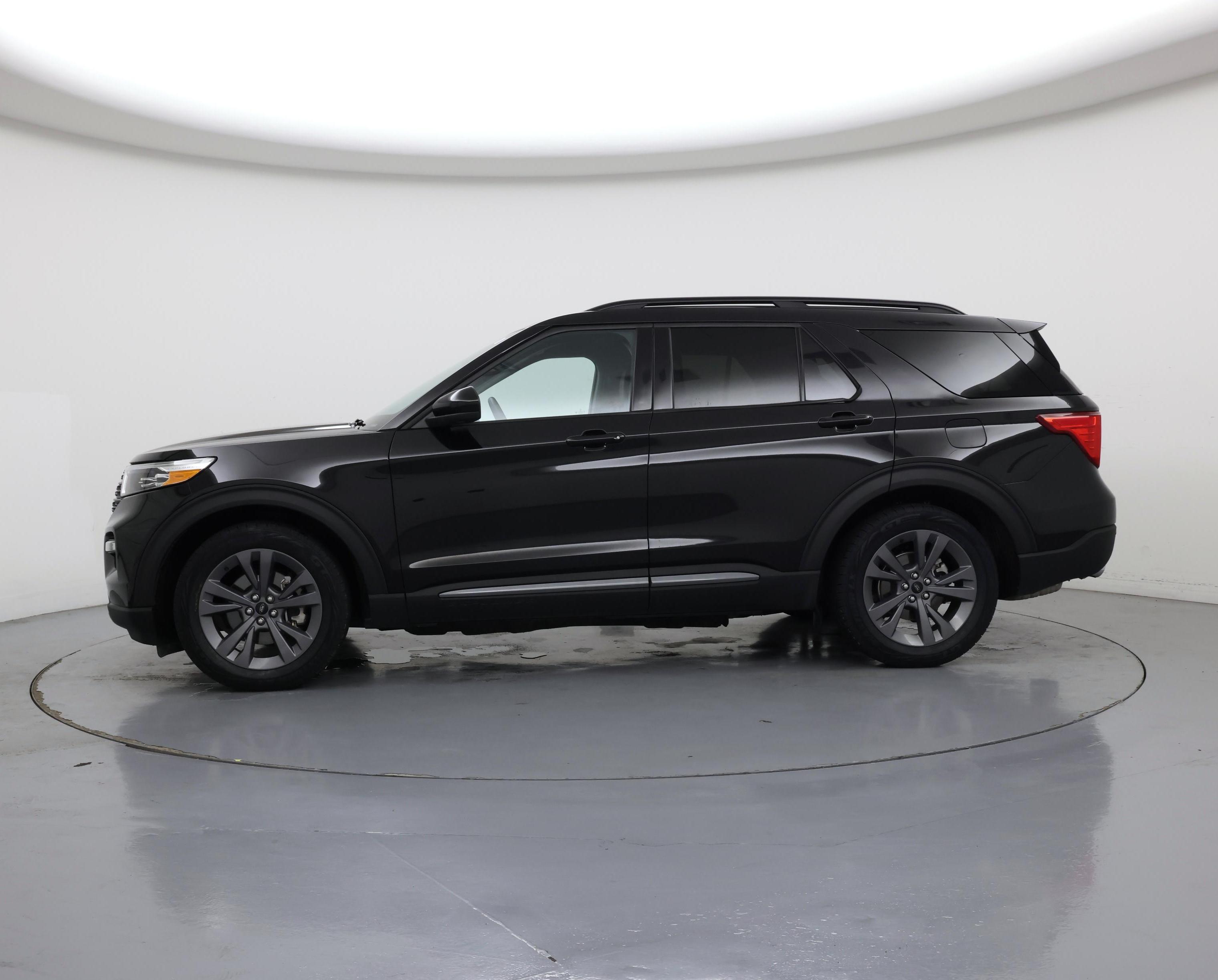 Thumbnail: 2024 Ford Explorer - 3