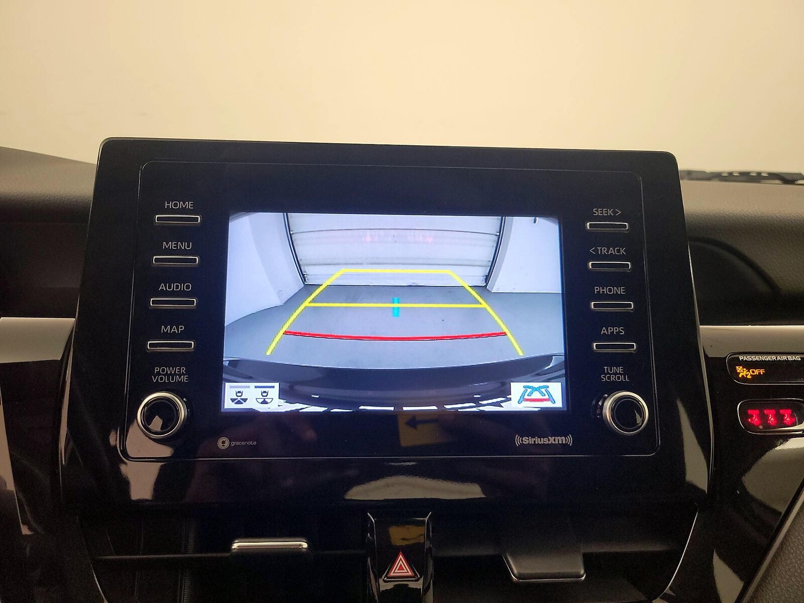 2021 Toyota Camry SE - Photo 6