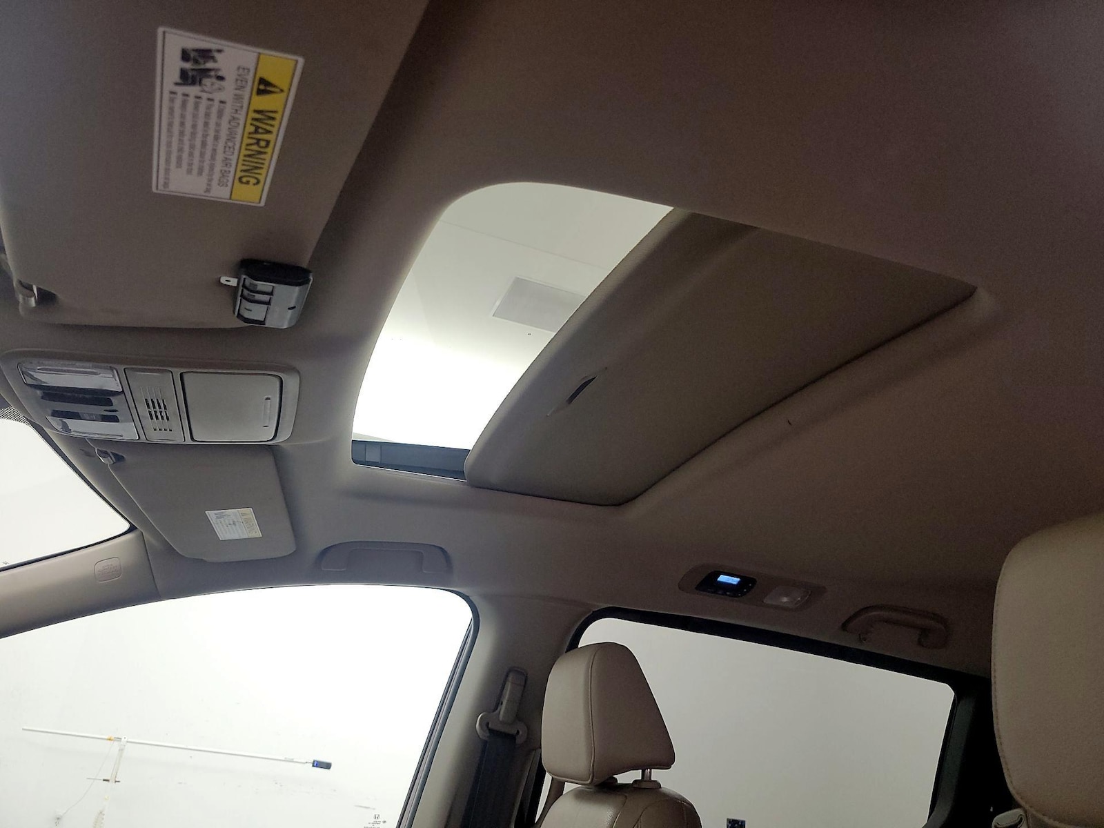 Sunroof(s) & Overhead Airbags