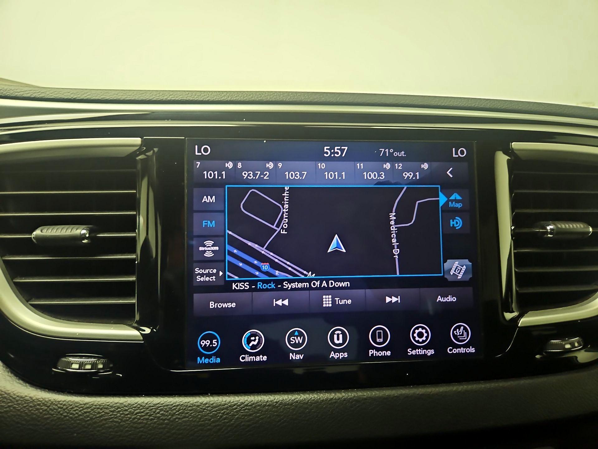 Thumbnail: 2020 Chrysler Pacifica - 16