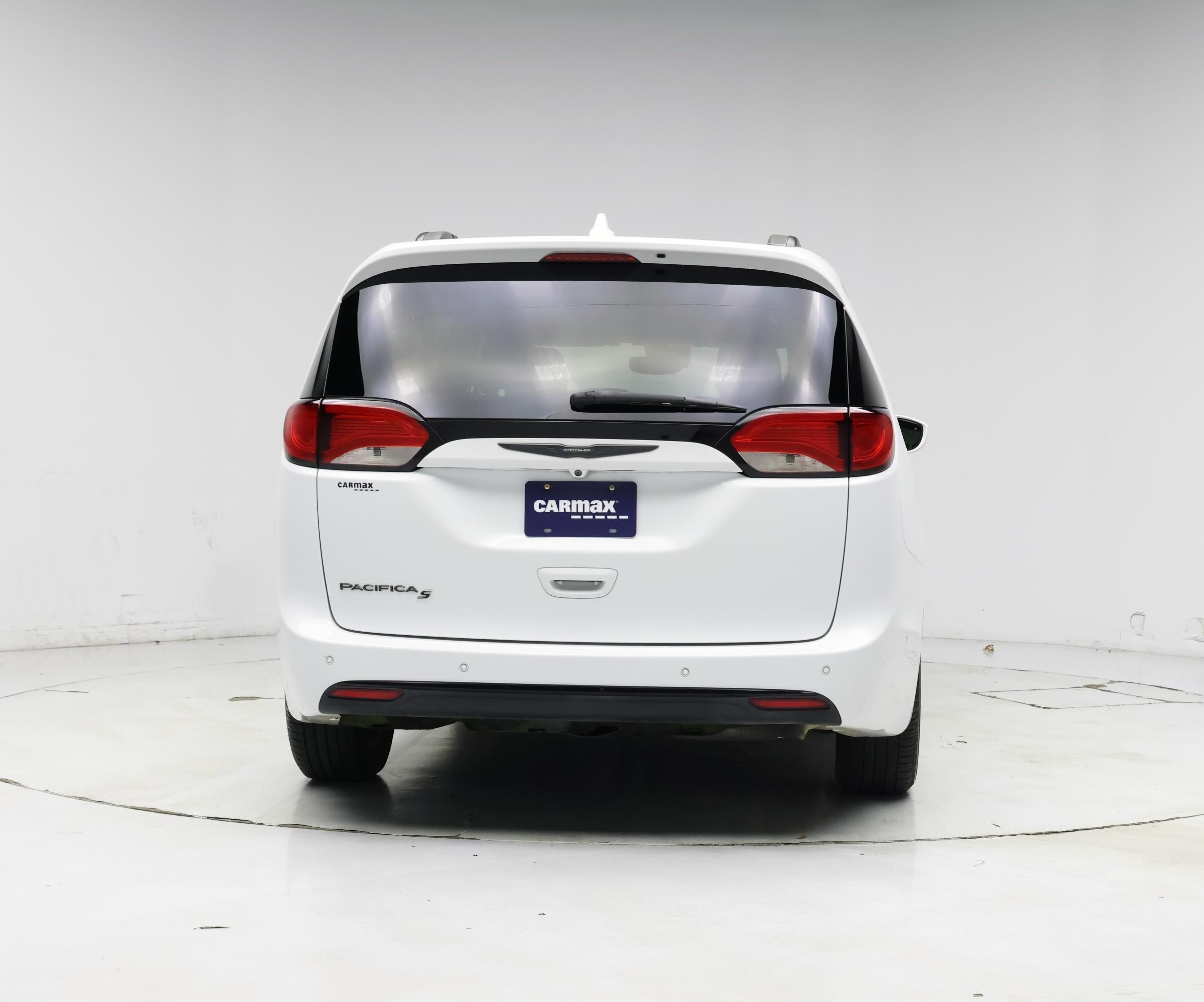 Thumbnail: 2020 Chrysler Pacifica - 6