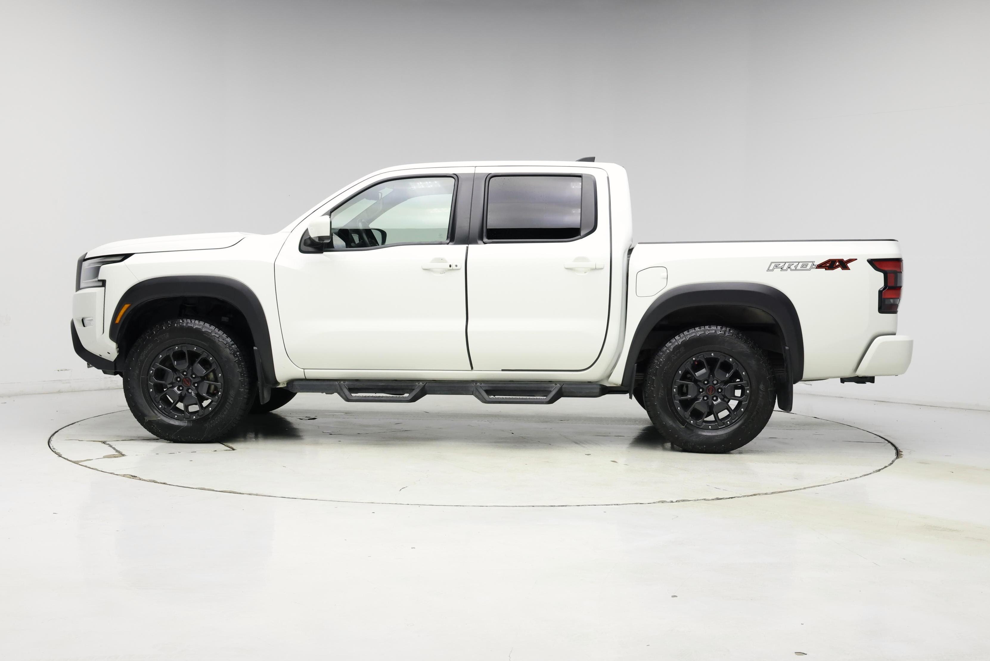 Thumbnail: 2023 Nissan Frontier - 3