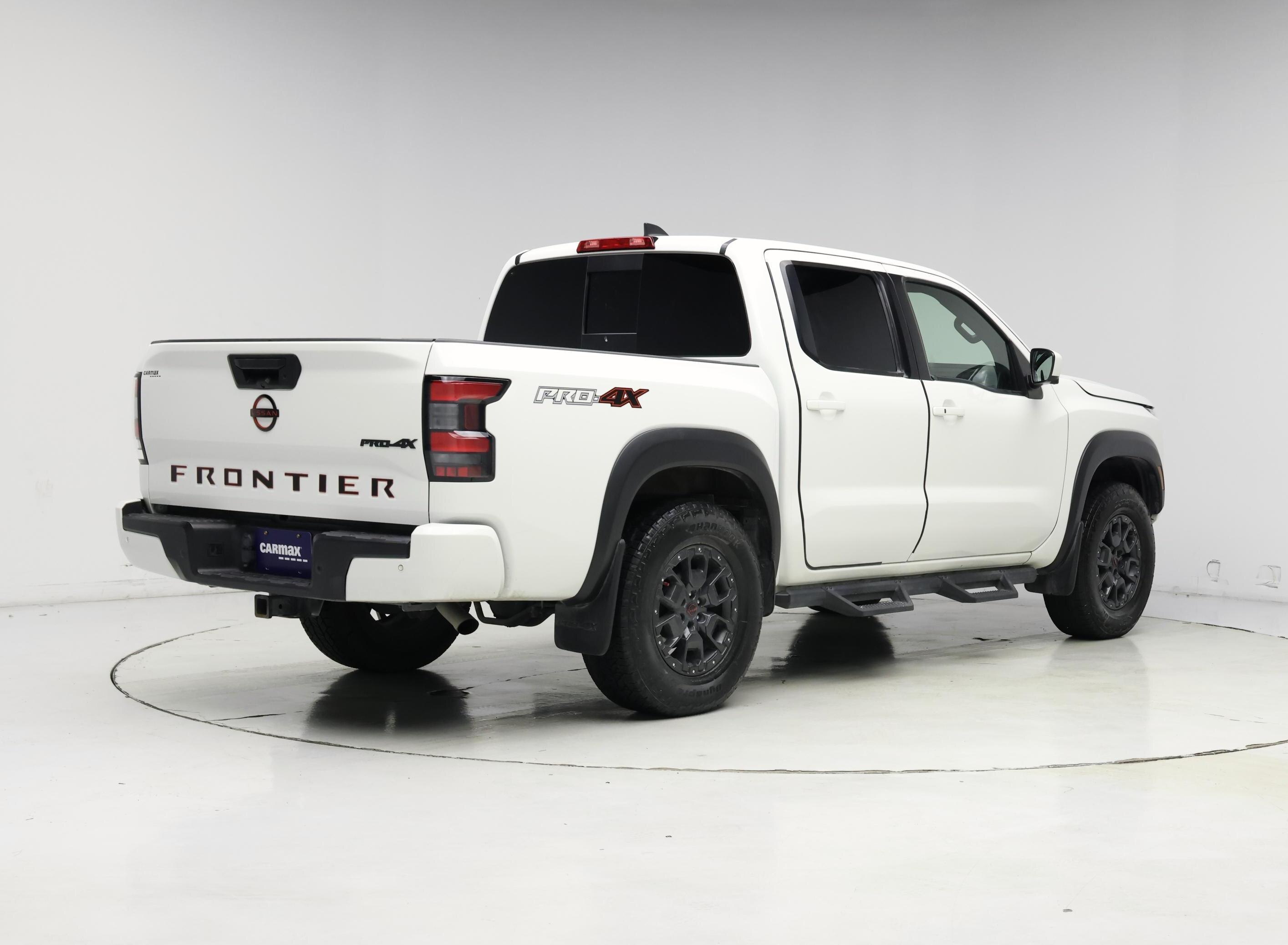 Thumbnail: 2023 Nissan Frontier - 8