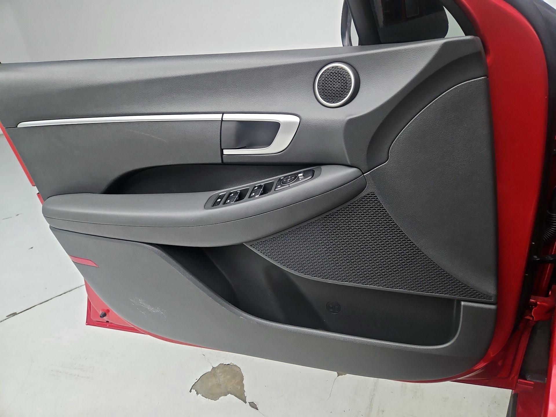 Thumbnail: 2021 Hyundai Sonata - 12