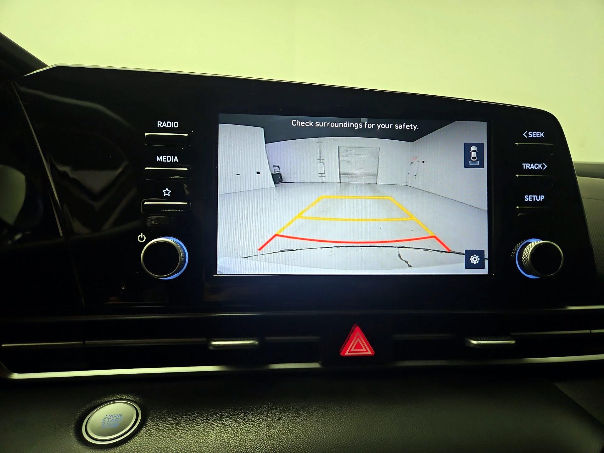 Thumbnail: 2021 Hyundai Elantra - 14