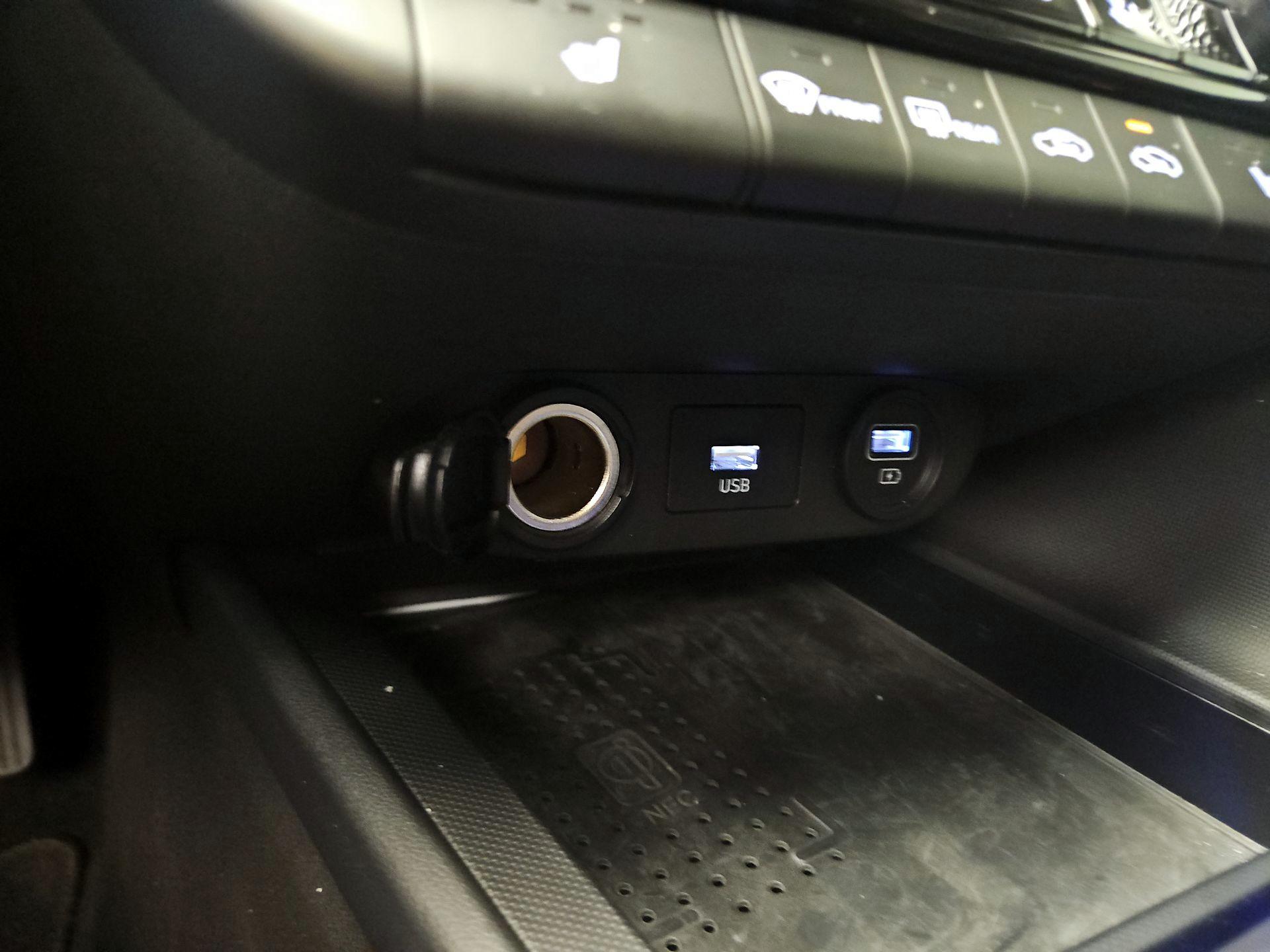 Thumbnail: 2021 Hyundai Elantra - 18