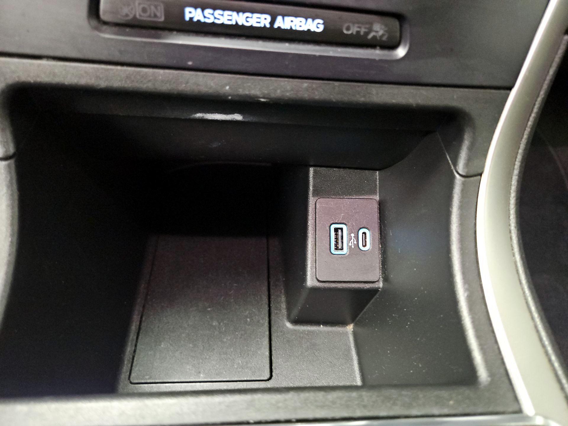 Thumbnail: 2022 Ford Edge - 18