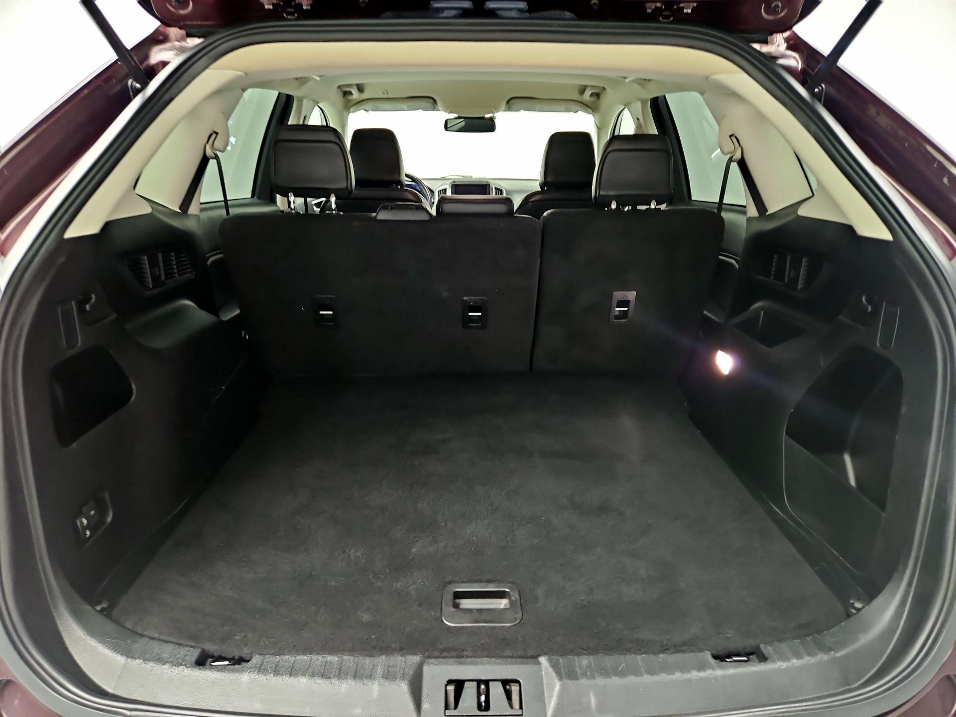 Thumbnail: 2022 Ford Edge - 20