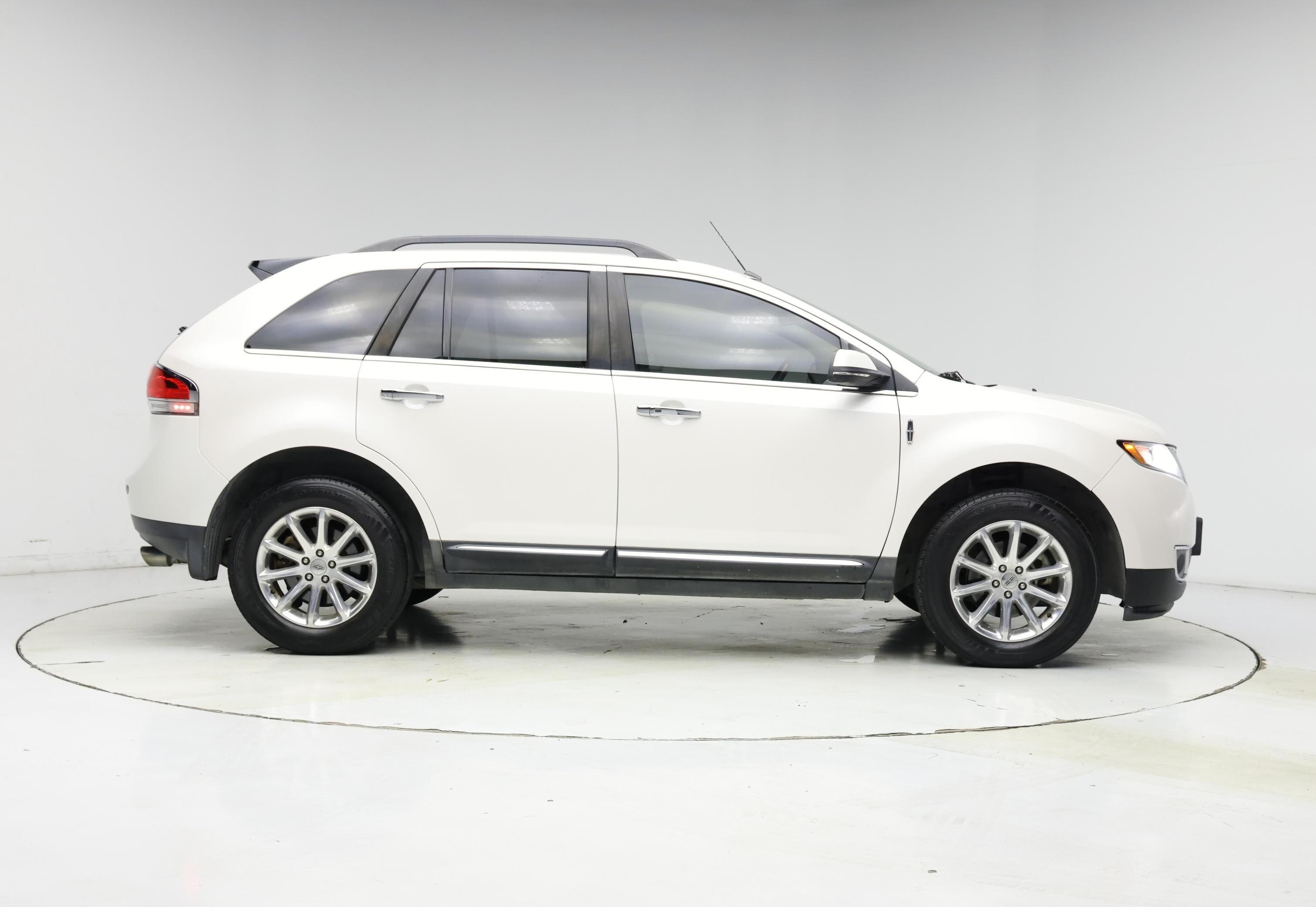 Thumbnail: 2015 Lincoln MKX - 7