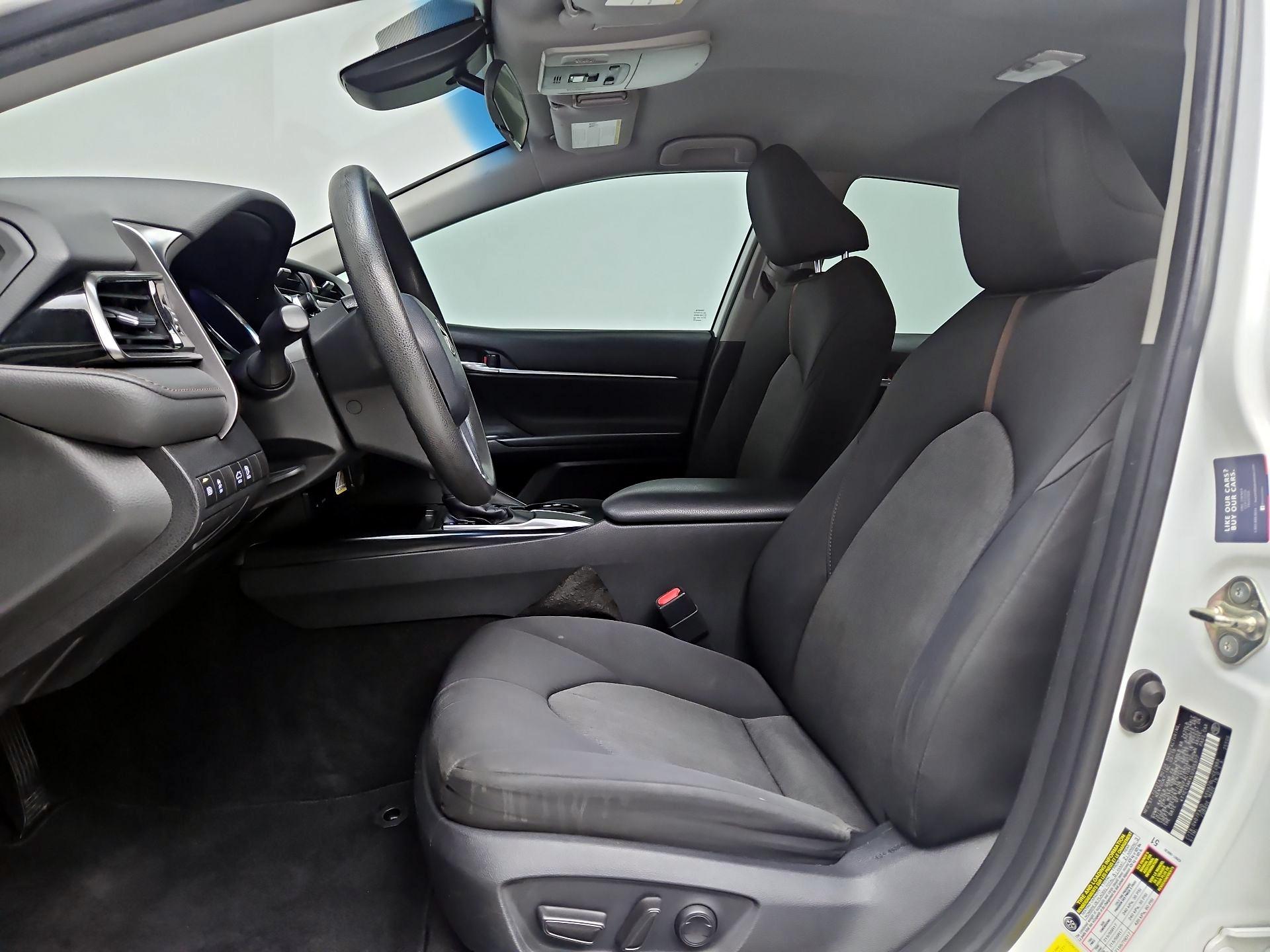 Thumbnail: 2020 Toyota Camry - 11