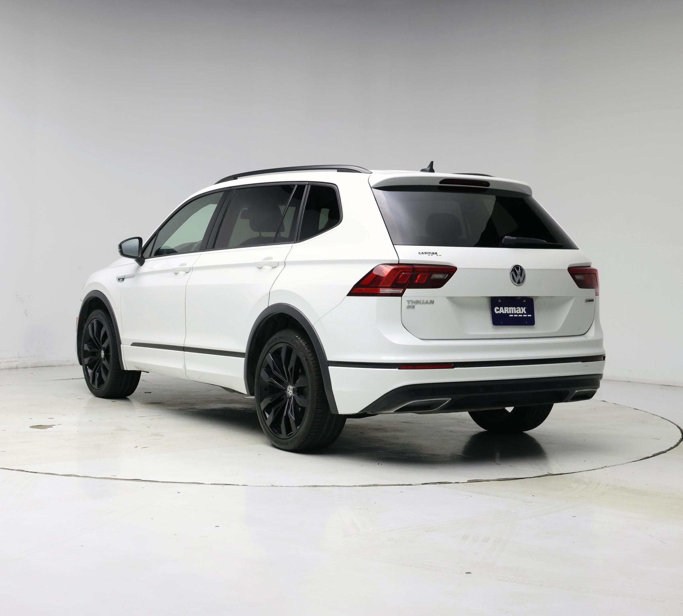 Thumbnail: 2021 Volkswagen Tiguan - 2