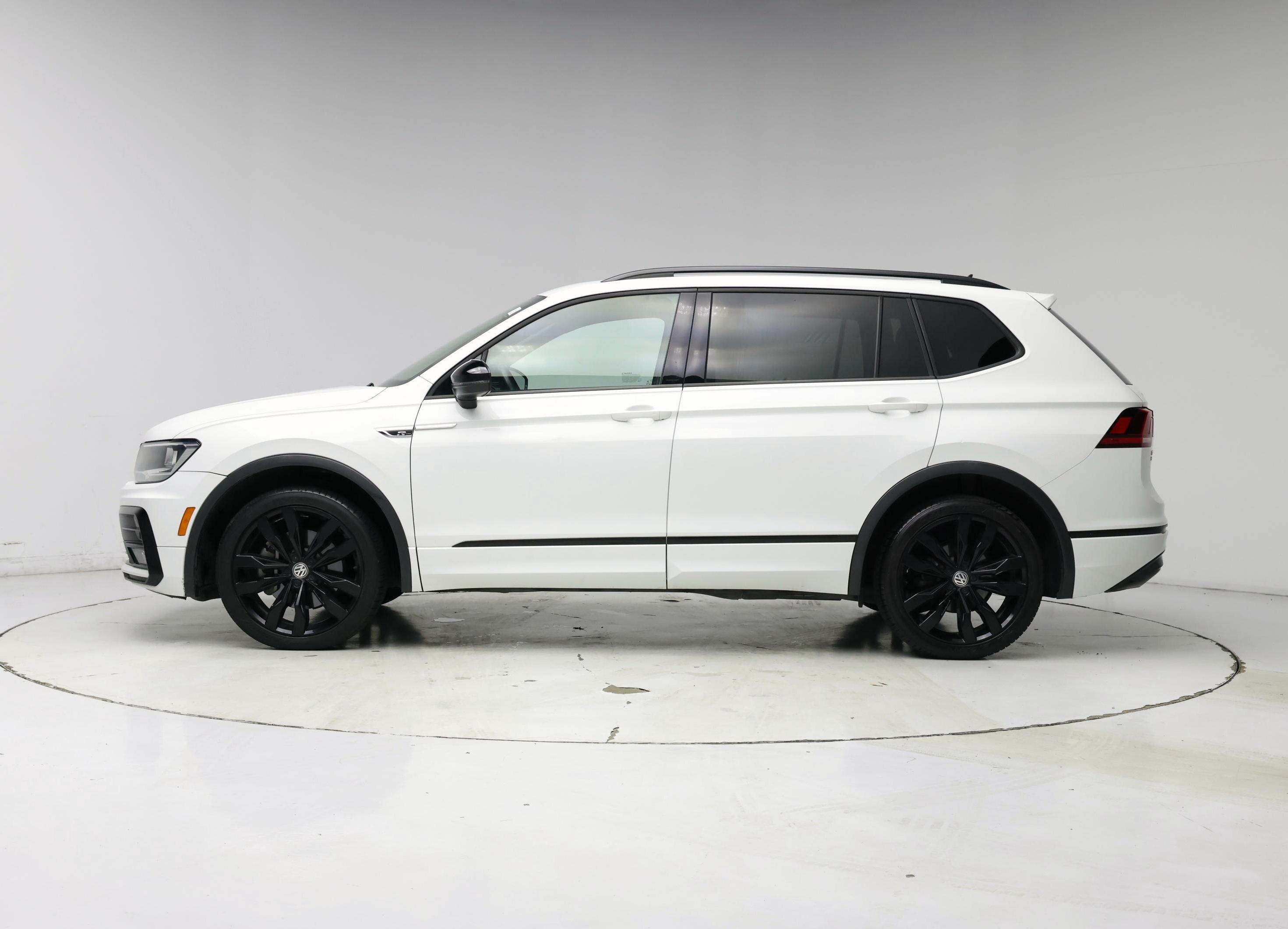 Thumbnail: 2021 Volkswagen Tiguan - 3