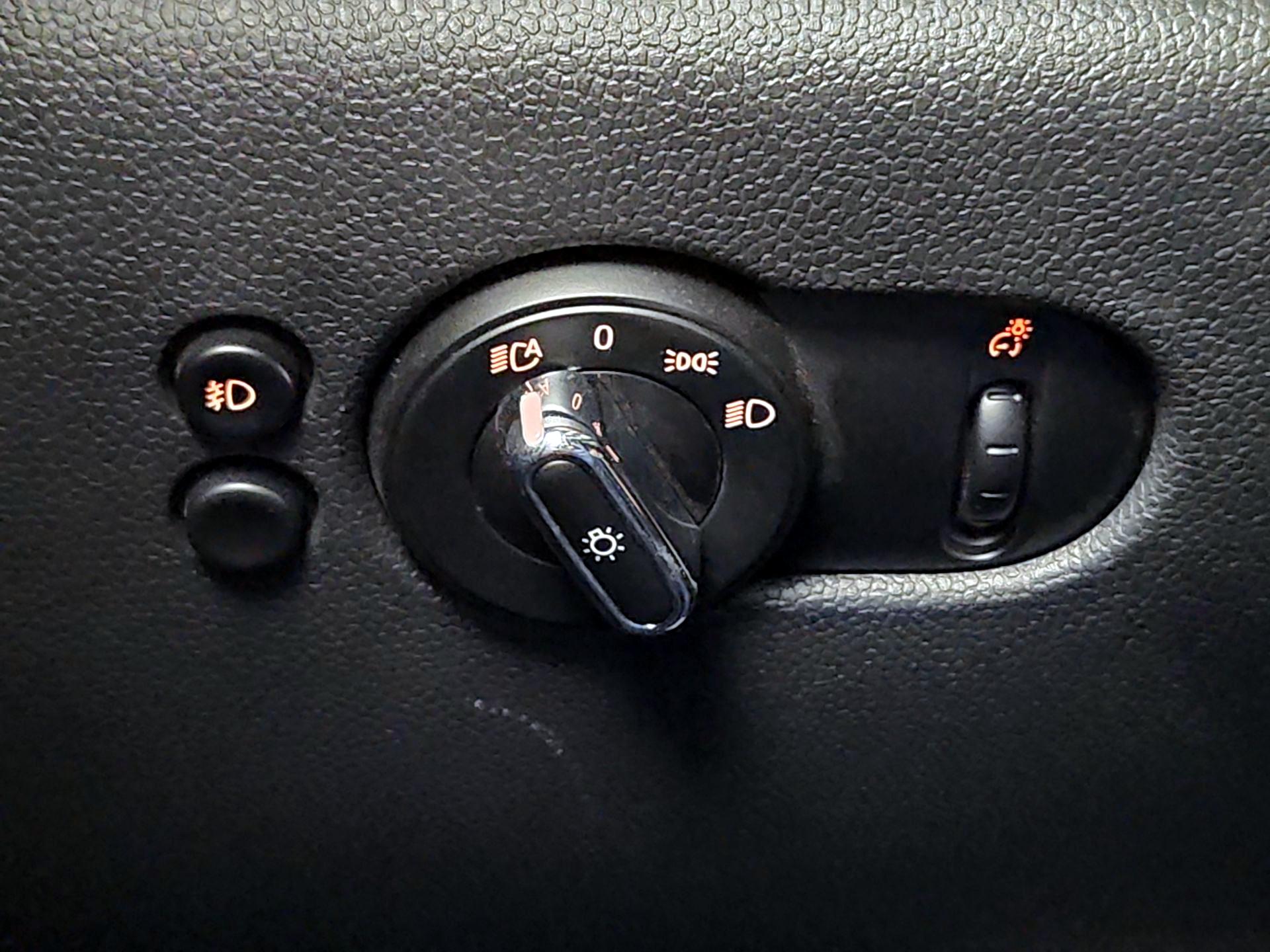 Thumbnail: 2019 MINI Cooper - 13