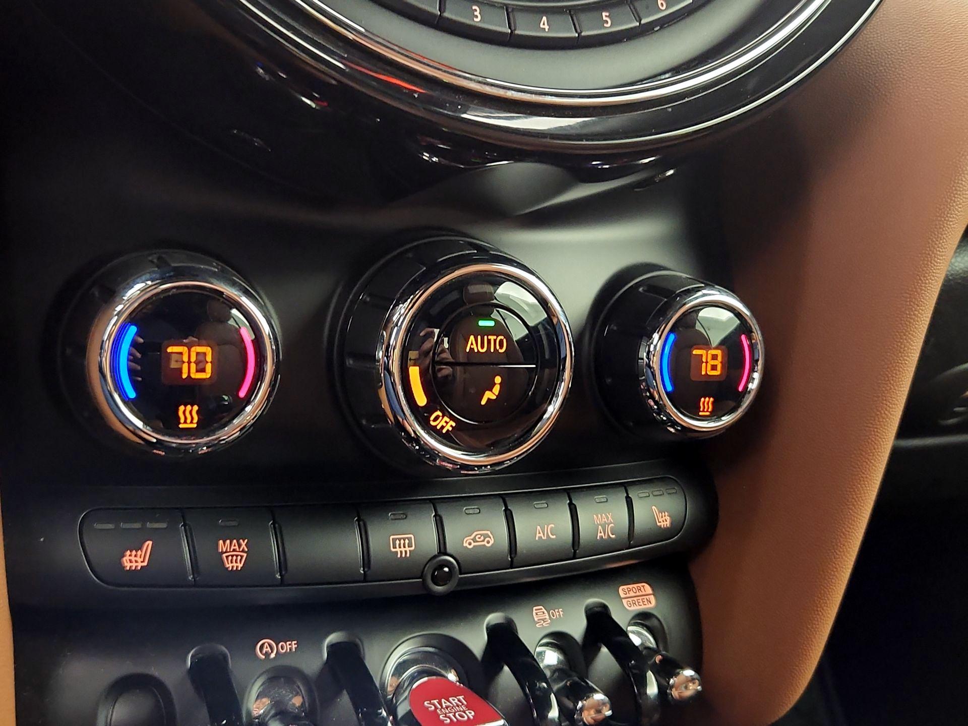 Thumbnail: 2019 MINI Cooper - 16