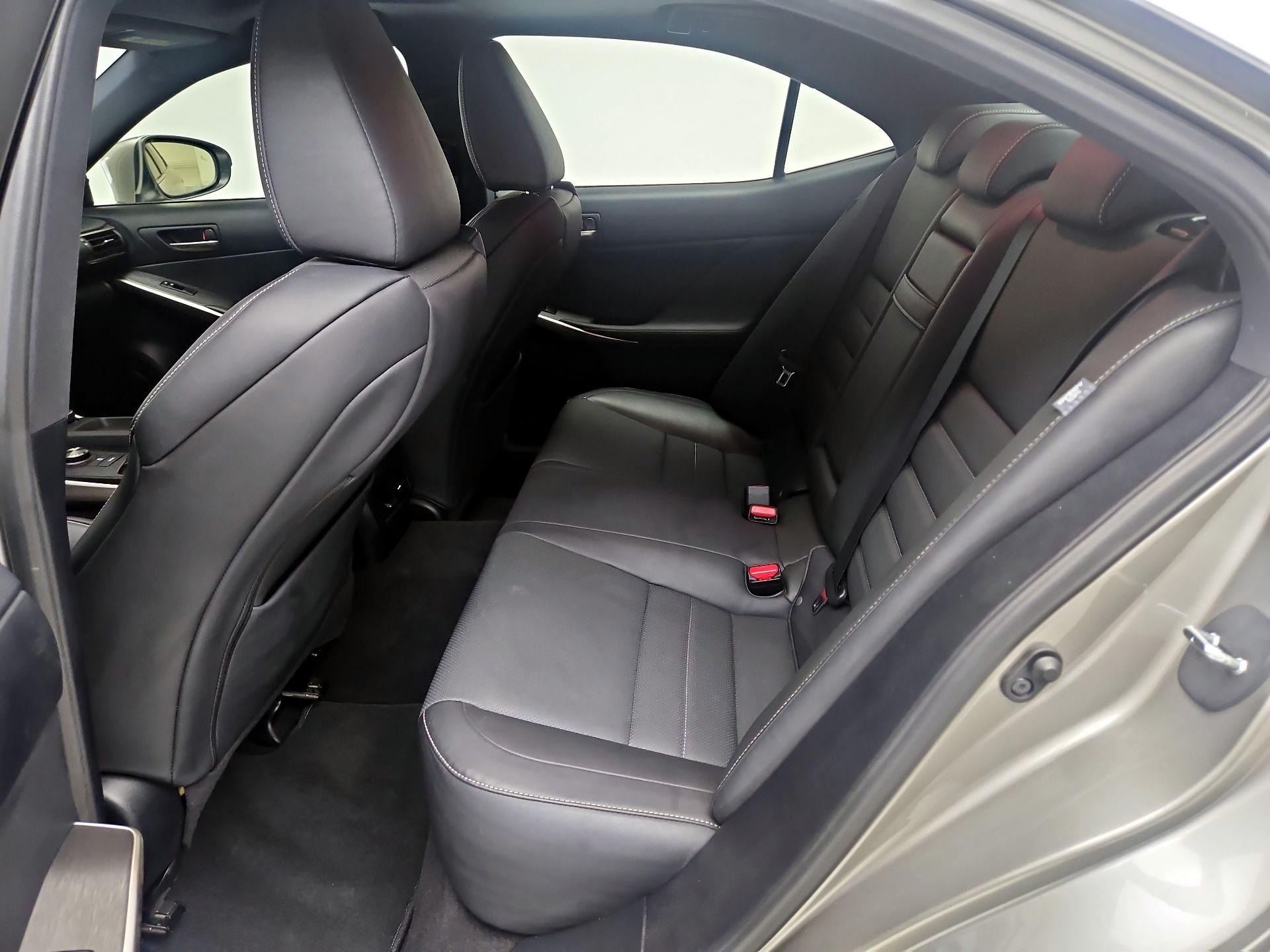 Thumbnail: 2020 Lexus IS - 20