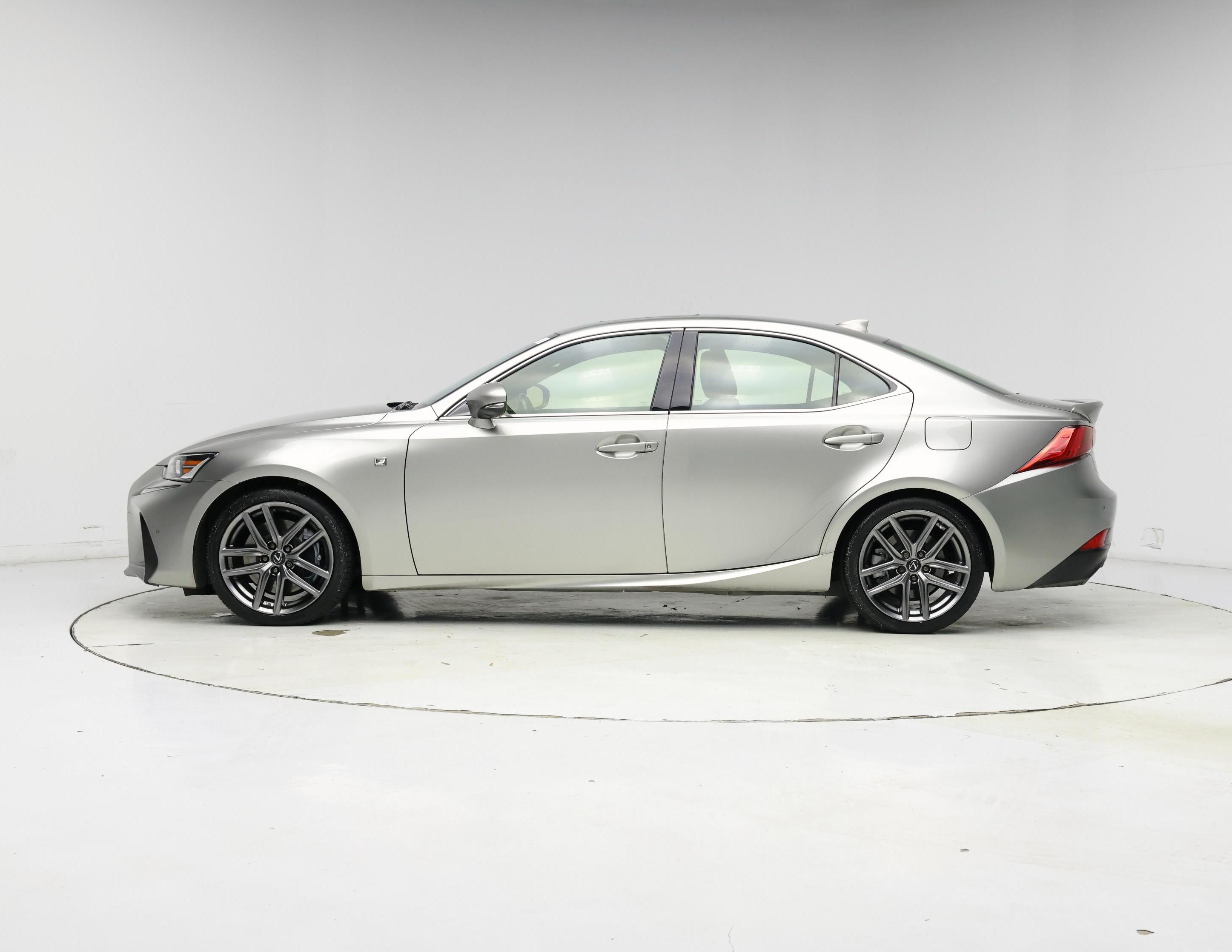 Thumbnail: 2020 Lexus IS - 3