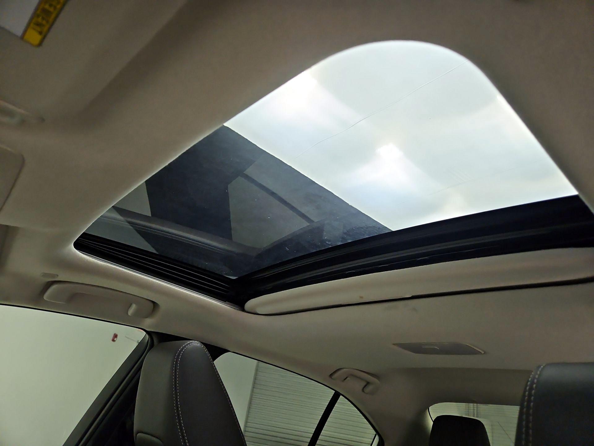 Thumbnail: 2023 Toyota Corolla - 19