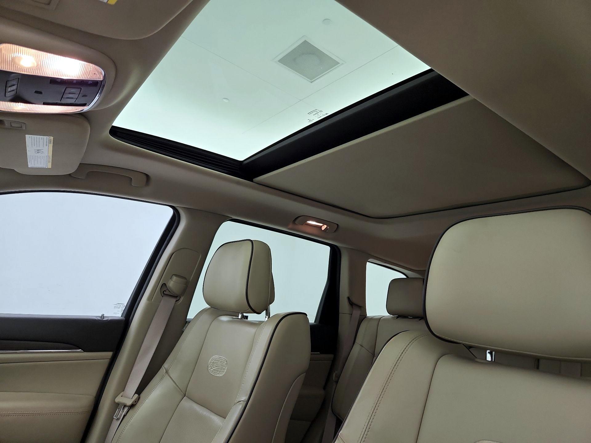 Thumbnail: 2014 Jeep Grand Cherokee - 19