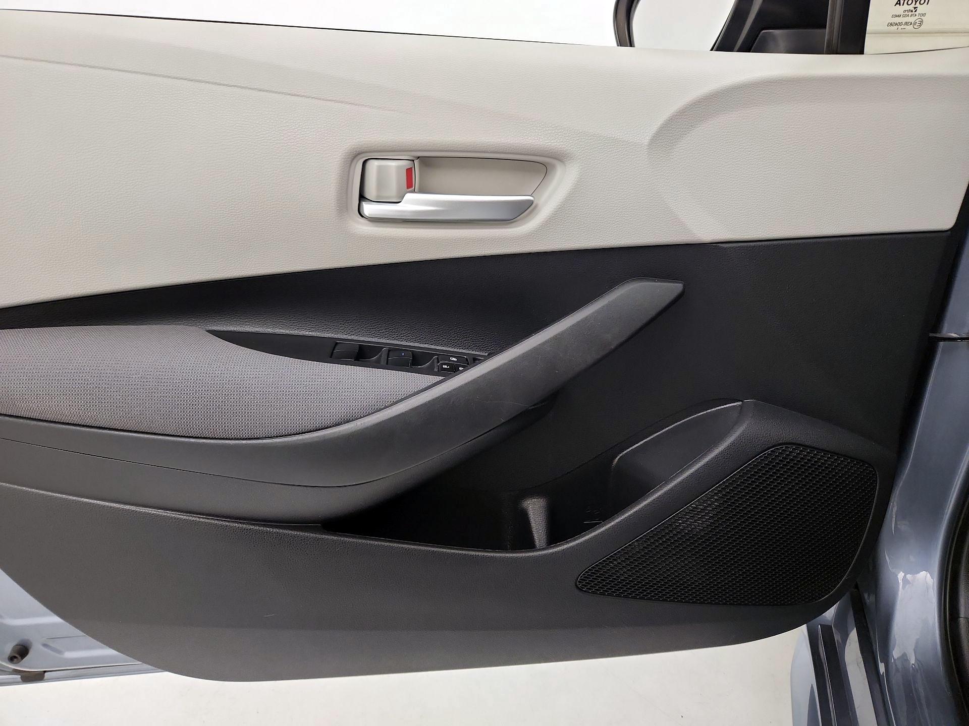 Thumbnail: 2021 Toyota Corolla - 12