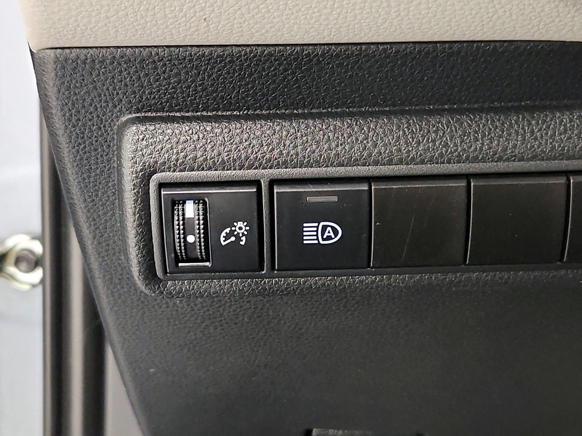 Thumbnail: 2021 Toyota Corolla - 13