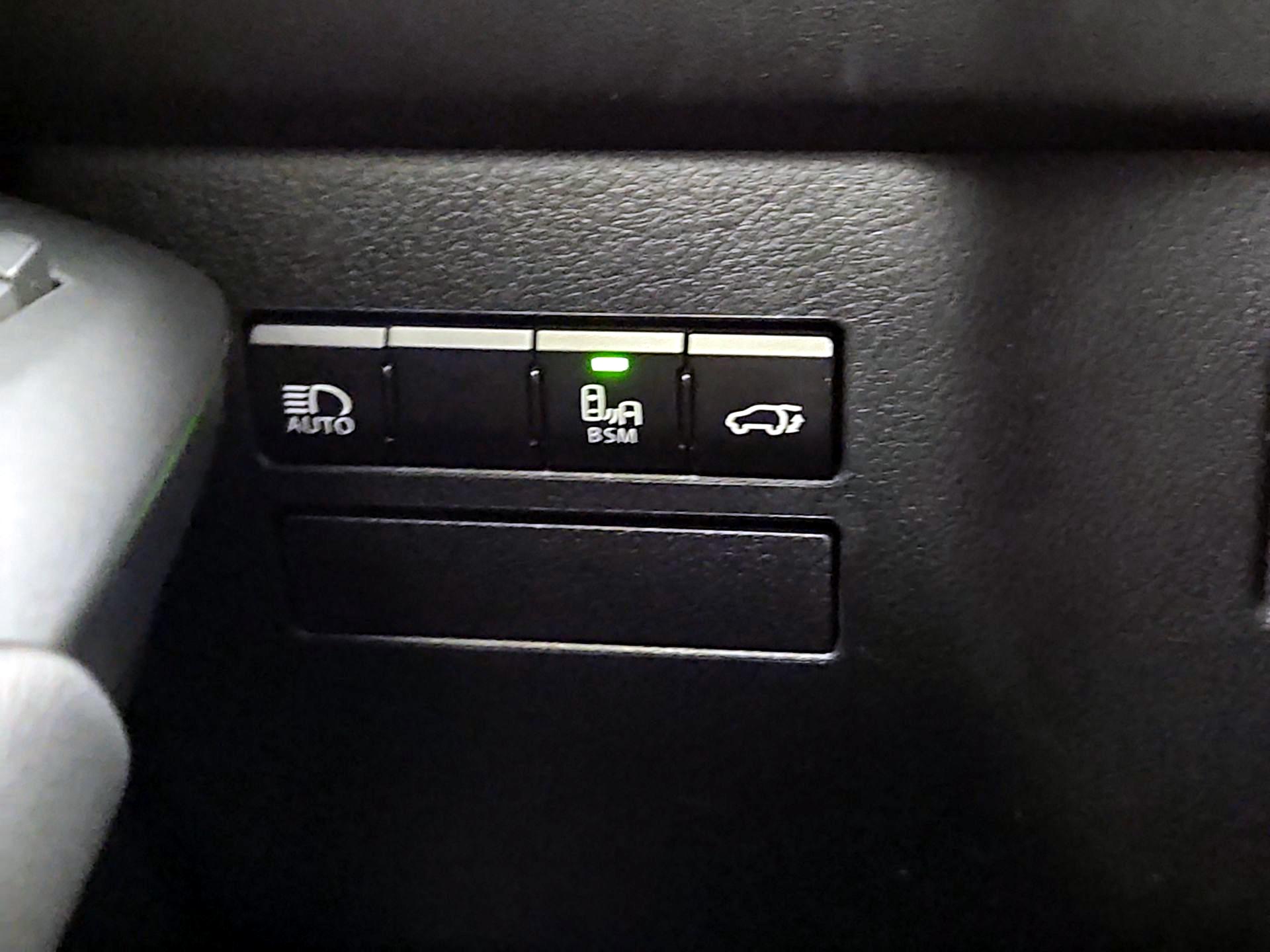 Thumbnail: 2019 Lexus NX - 13