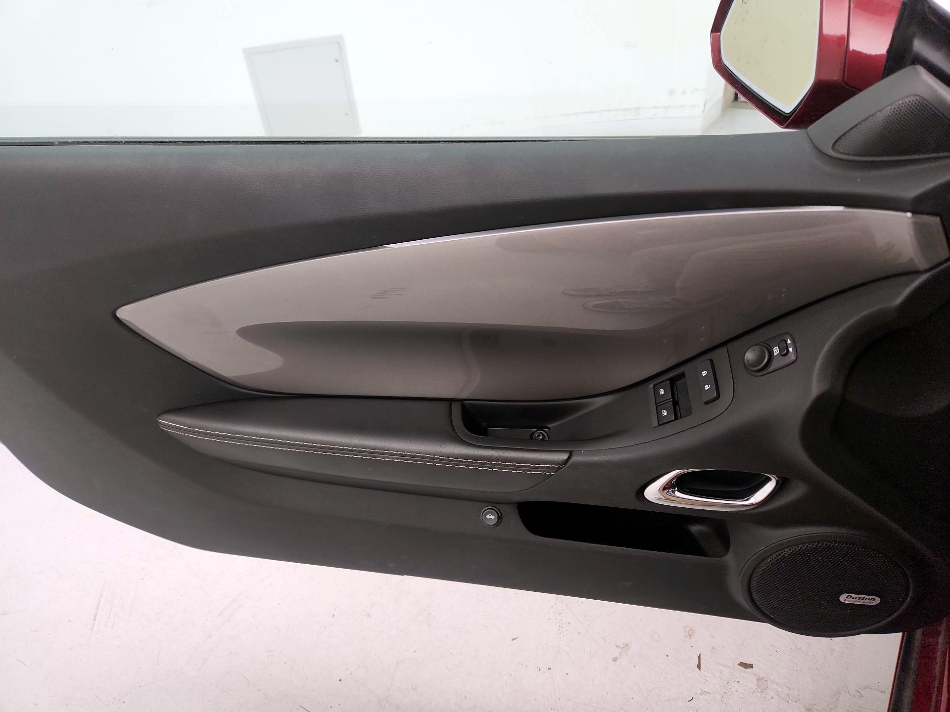 Thumbnail: 2014 Chevrolet Camaro - 12